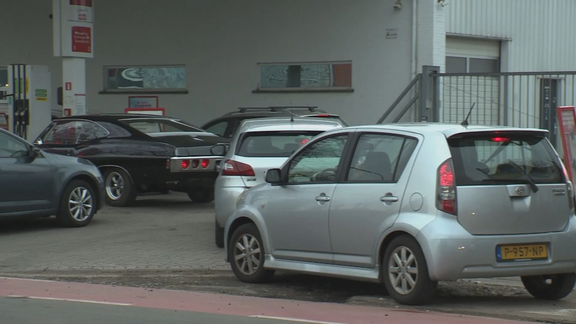 Belgen zijn het zat: Nederlanders veroorzaken files en zijn gevaar op de weg