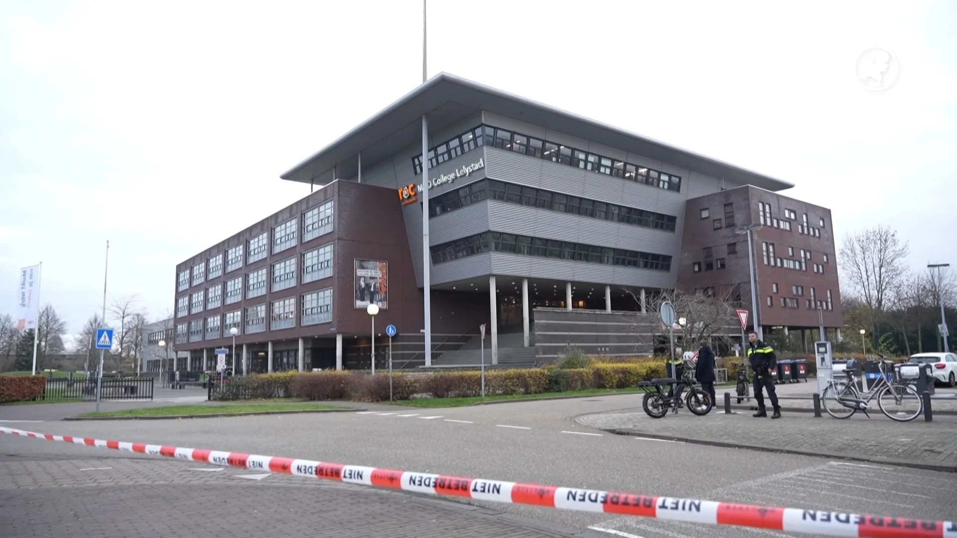 School in Lelystad werd ontruimd na bedreigingen door 'onbekende melder'