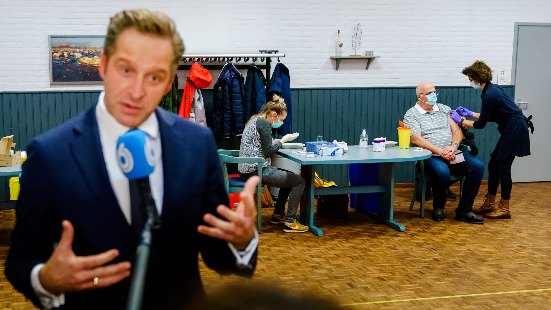 Minister De Jonge over voordringen Maarten van Rossem: 'Ikke, ikke, ikke en de rest kan stikken'