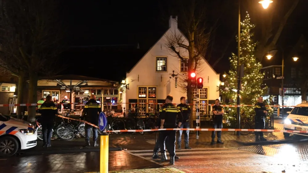 Agent zwaar mishandeld tijdens caféruzie Laren: drie jaar cel geëist