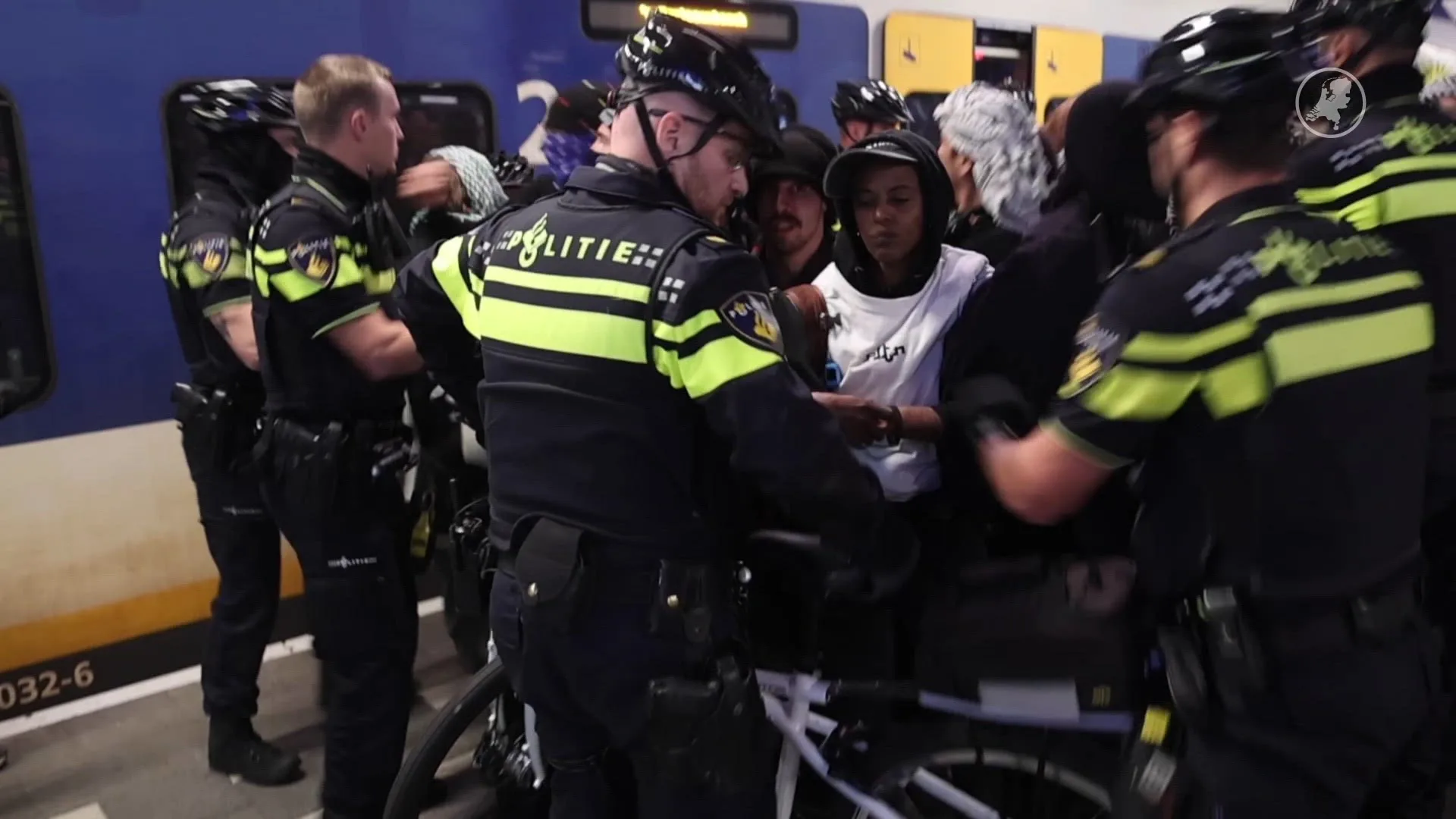 Minister over spoorblokkade Den Haag: kan gewoon niet