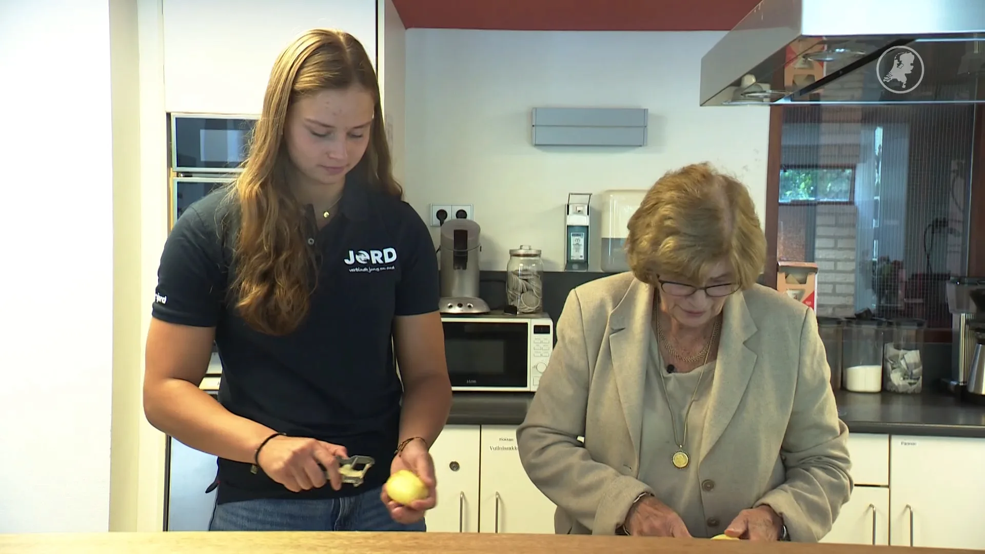 Rosalie (17) helpt eenzame Will, en andersom: 'Ik heb veel van haar geleerd'