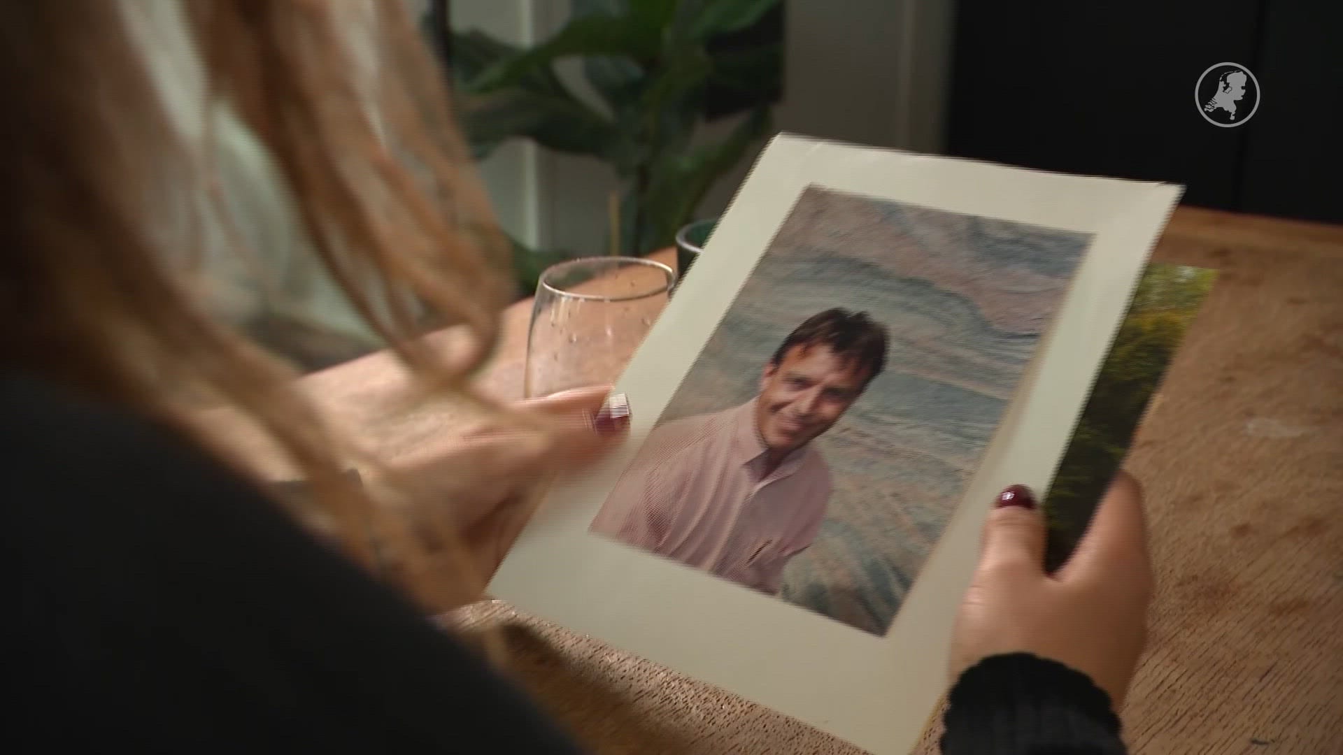 Telefoon van Daphnes vader werd gestolen tijdens leukemiebehandeling, 3 dagen later stierf hij