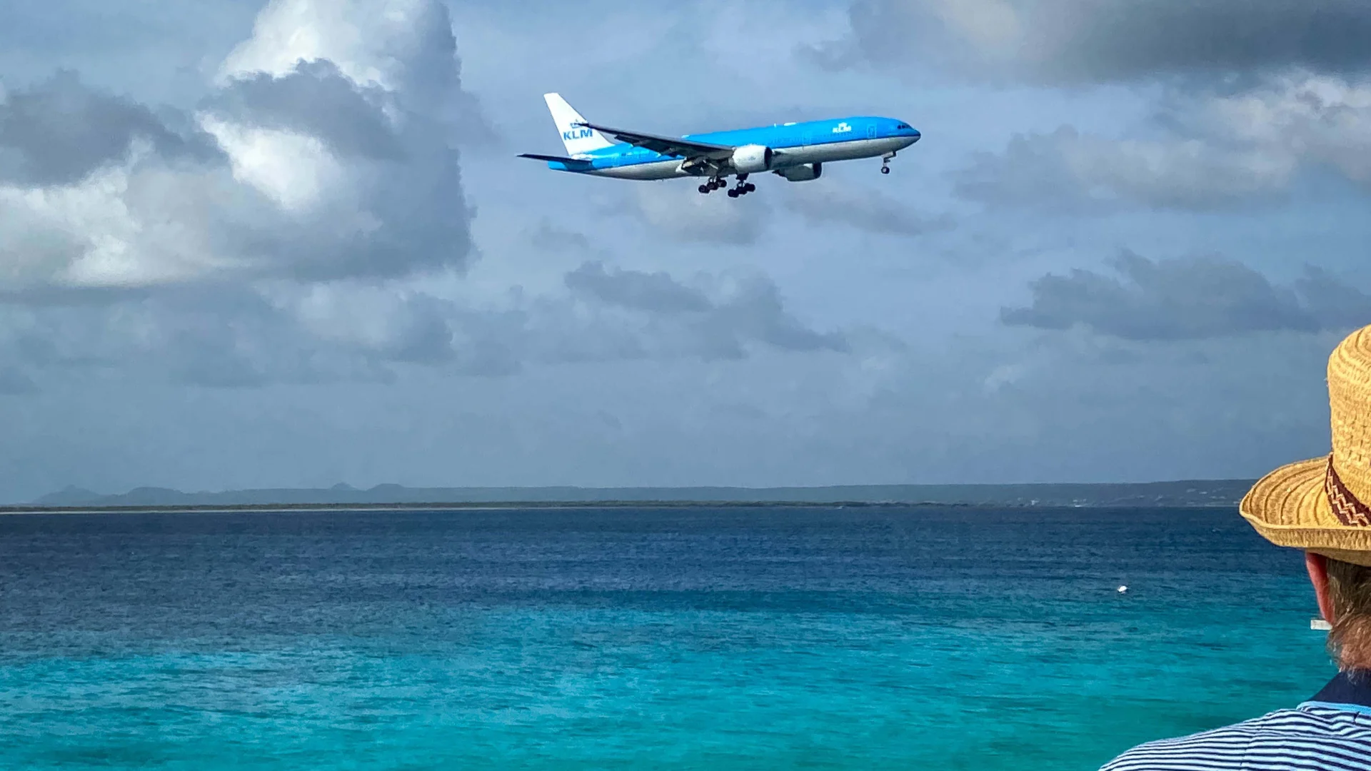 KLM-toestel veilig op Schiphol geland na afbreken luik boven Johannesburg