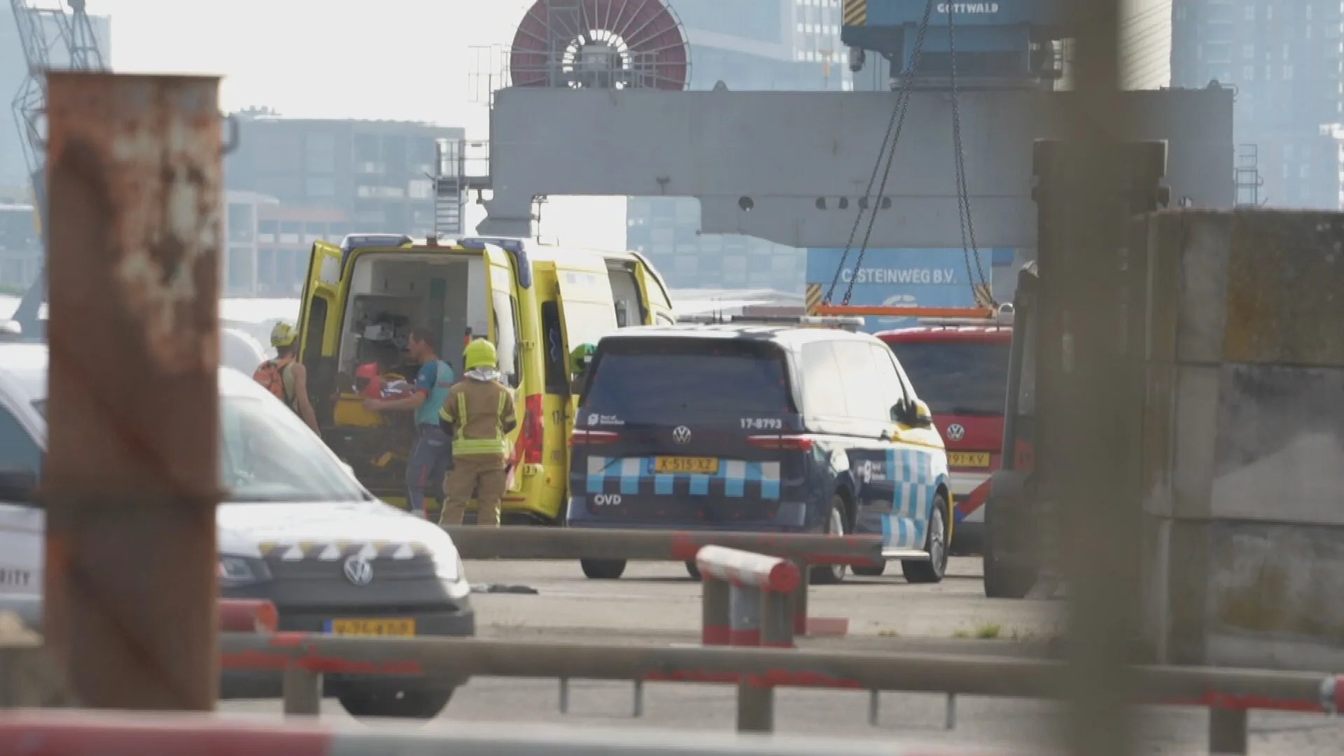 Slachtoffers bedrijfsongeval Rotterdam waren stalen platen aan het lossen