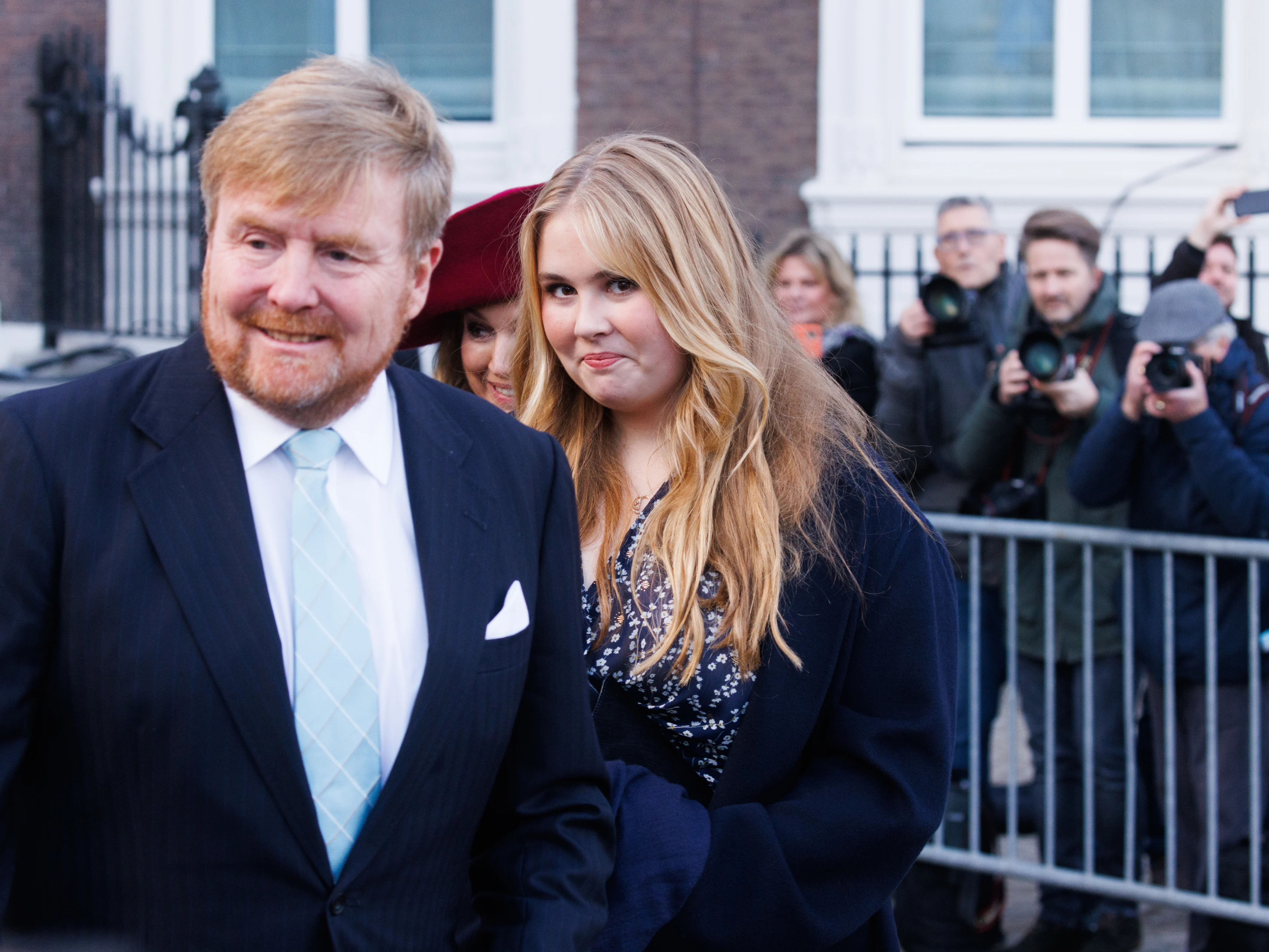 Derksen na zoveelste coronablunder koningshuis: 'Koning heeft schijt aan het volk'