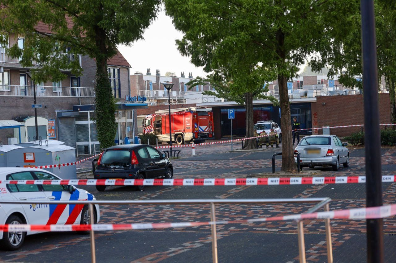 Omgeving winkelcentrum Lelystad afgezet om mogelijk explosief