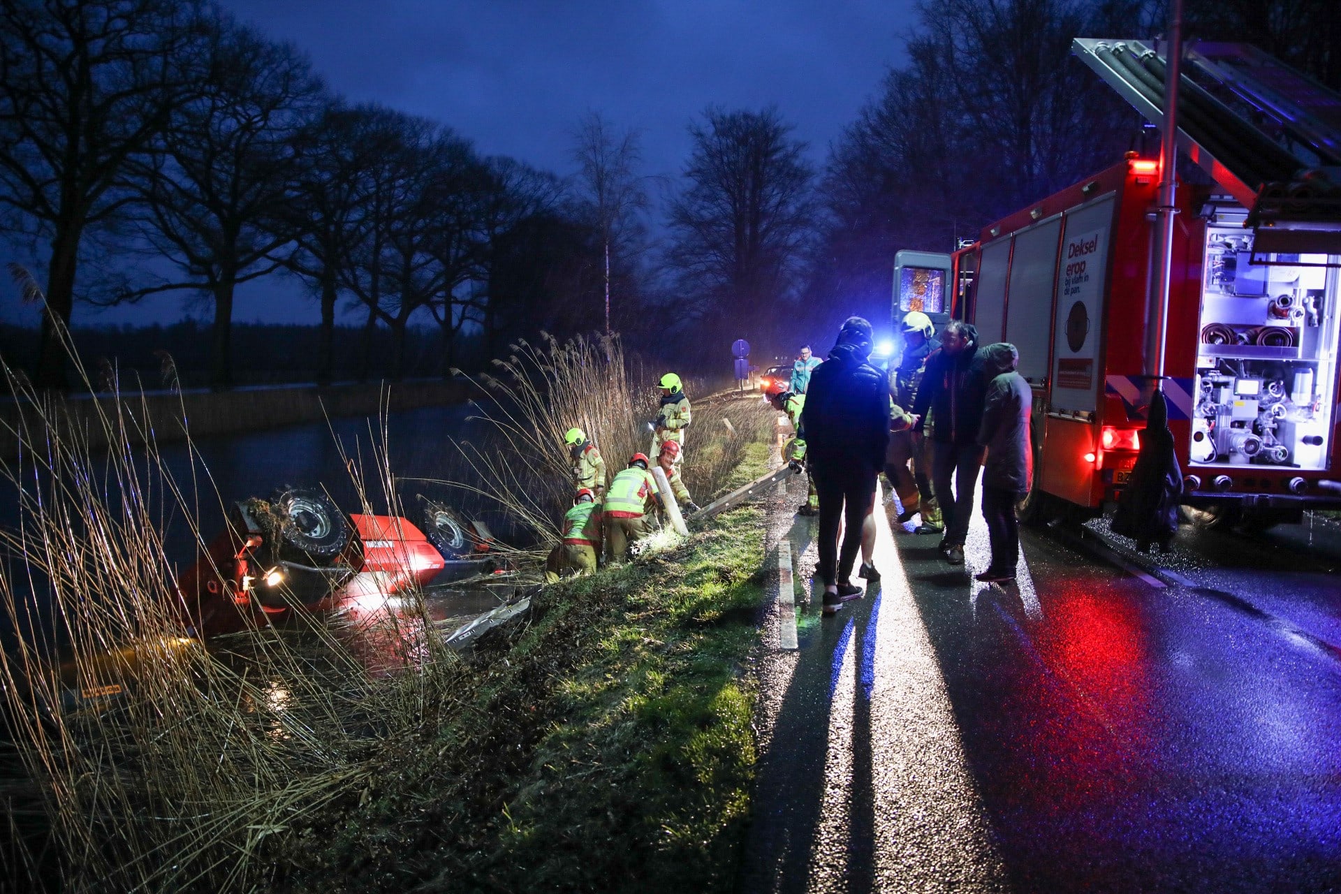 Bestuurder omgekomen bij ernstig ongeval met zwaar voertuig in Hall