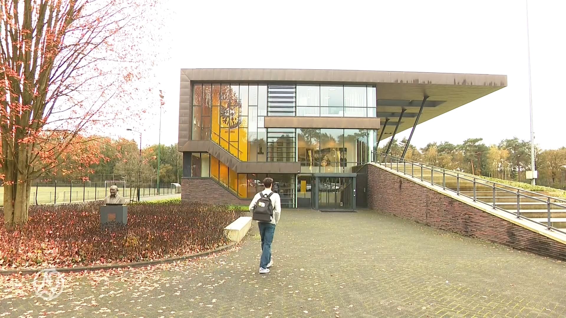 Directeur Vitesse: 'Terugtrekken overnamepartner is geen genadeslag'