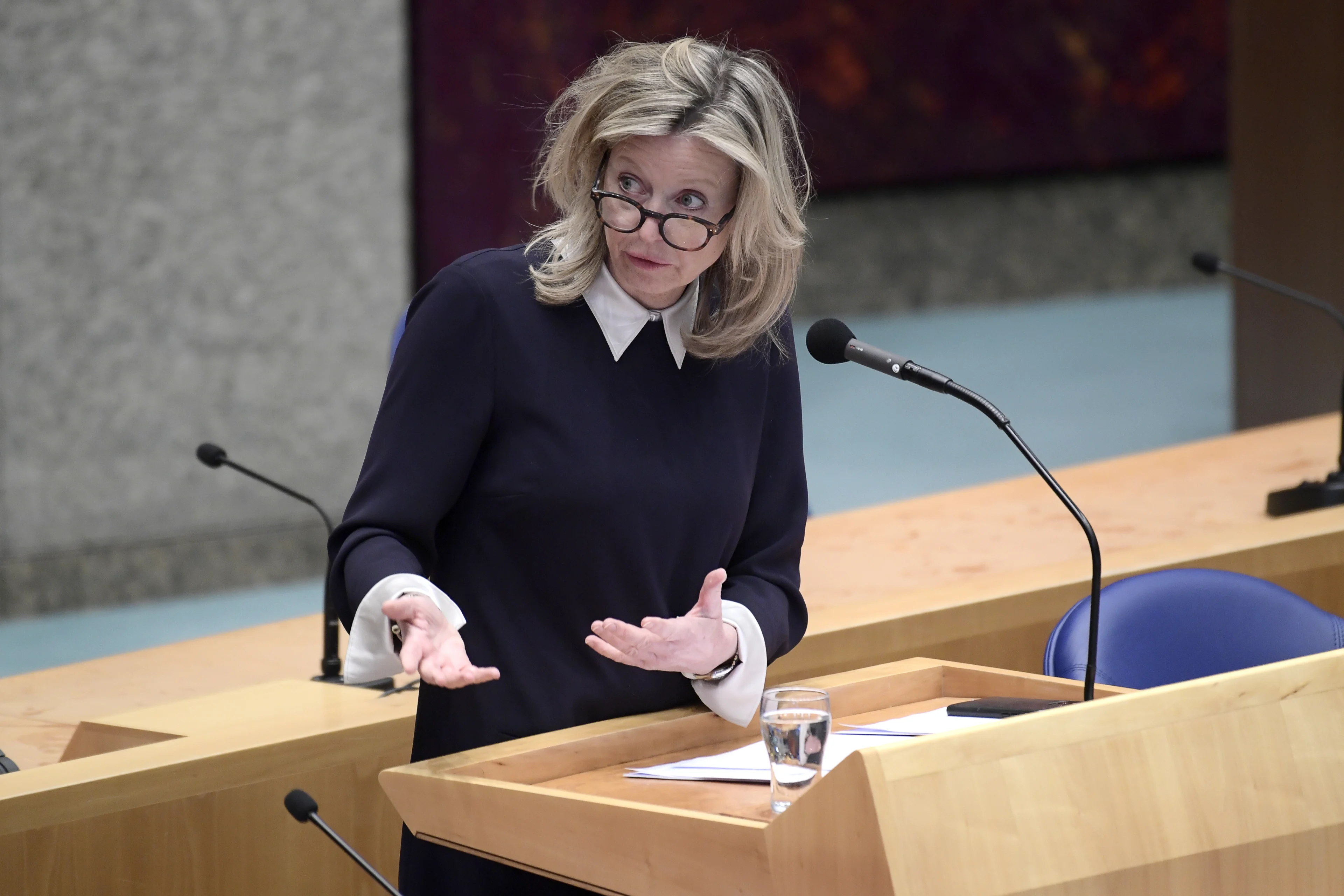 Ollongren bezorgd over nieuwe 'politieke wind' na winst Wilders