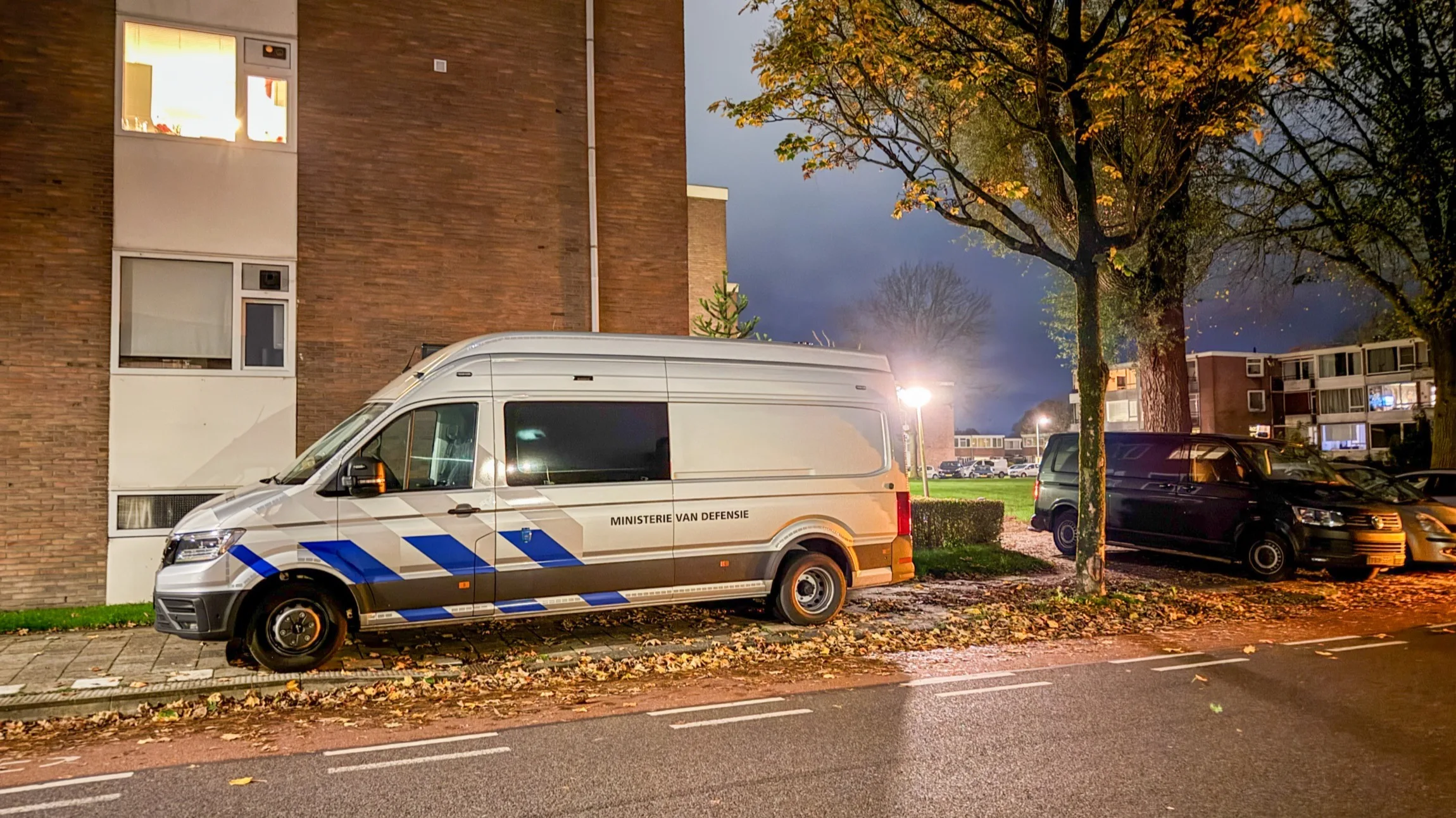 250 kilo vuurwerk en wapen gevonden in woning Leeuwarden, deels geknutseld