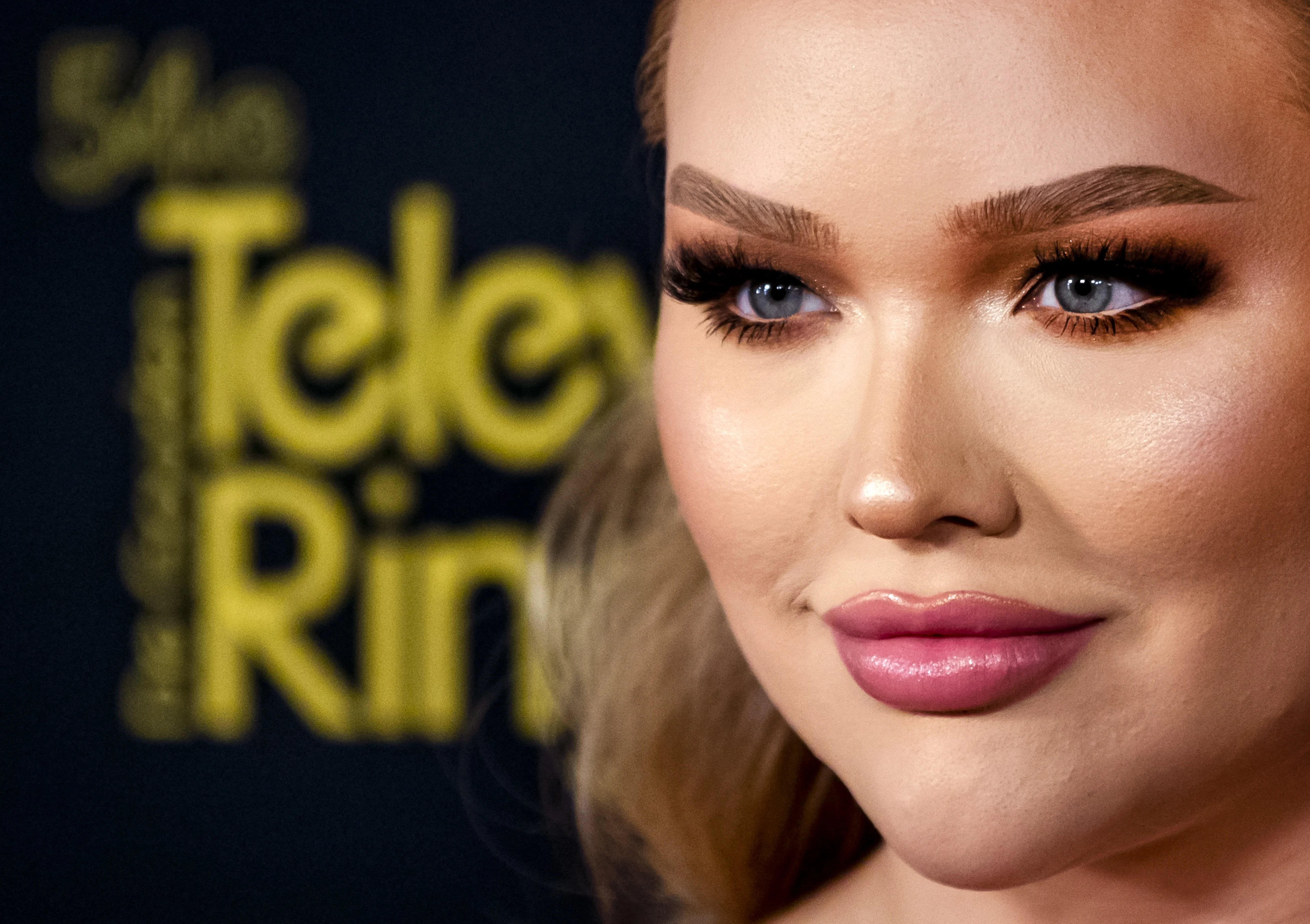 Nikkie Tutorials is vierde presentator van het Eurovisie Songfestival