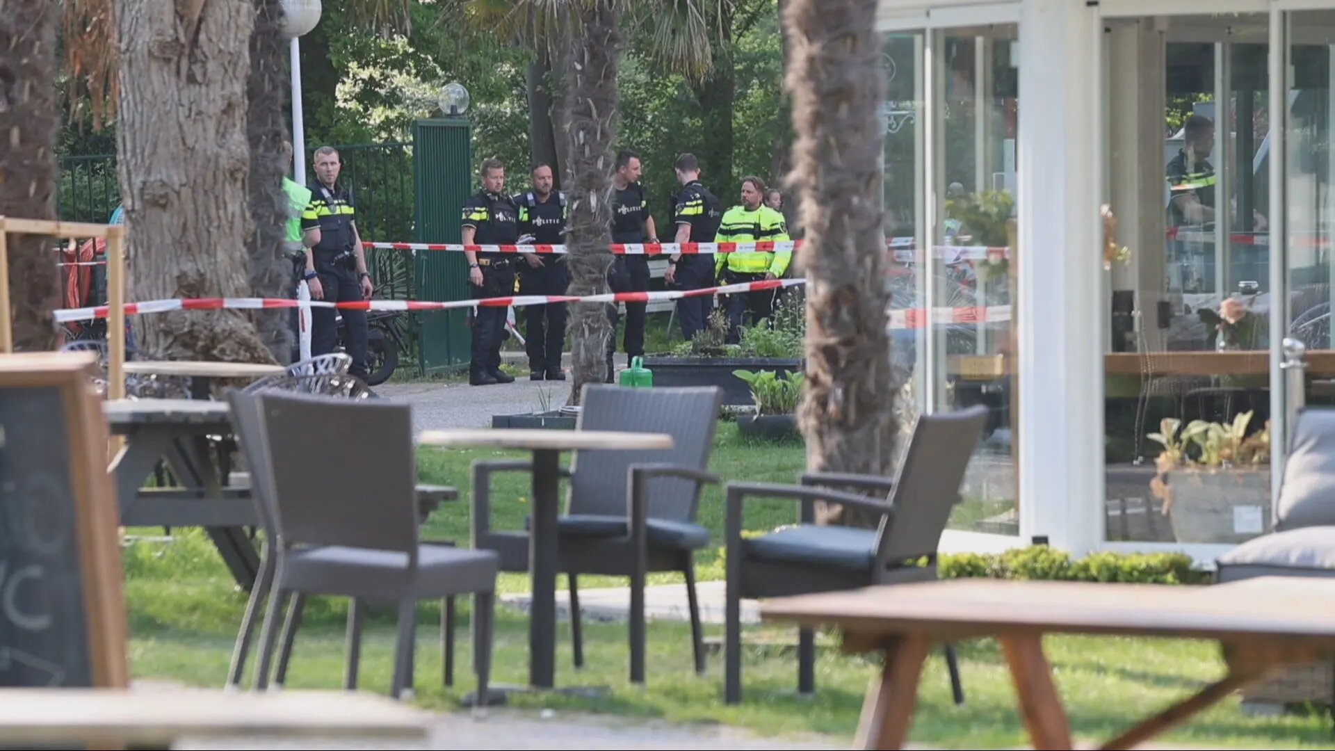 Persoon overleden bij schietpartij op terras Rijswijk, dader op de vlucht 
