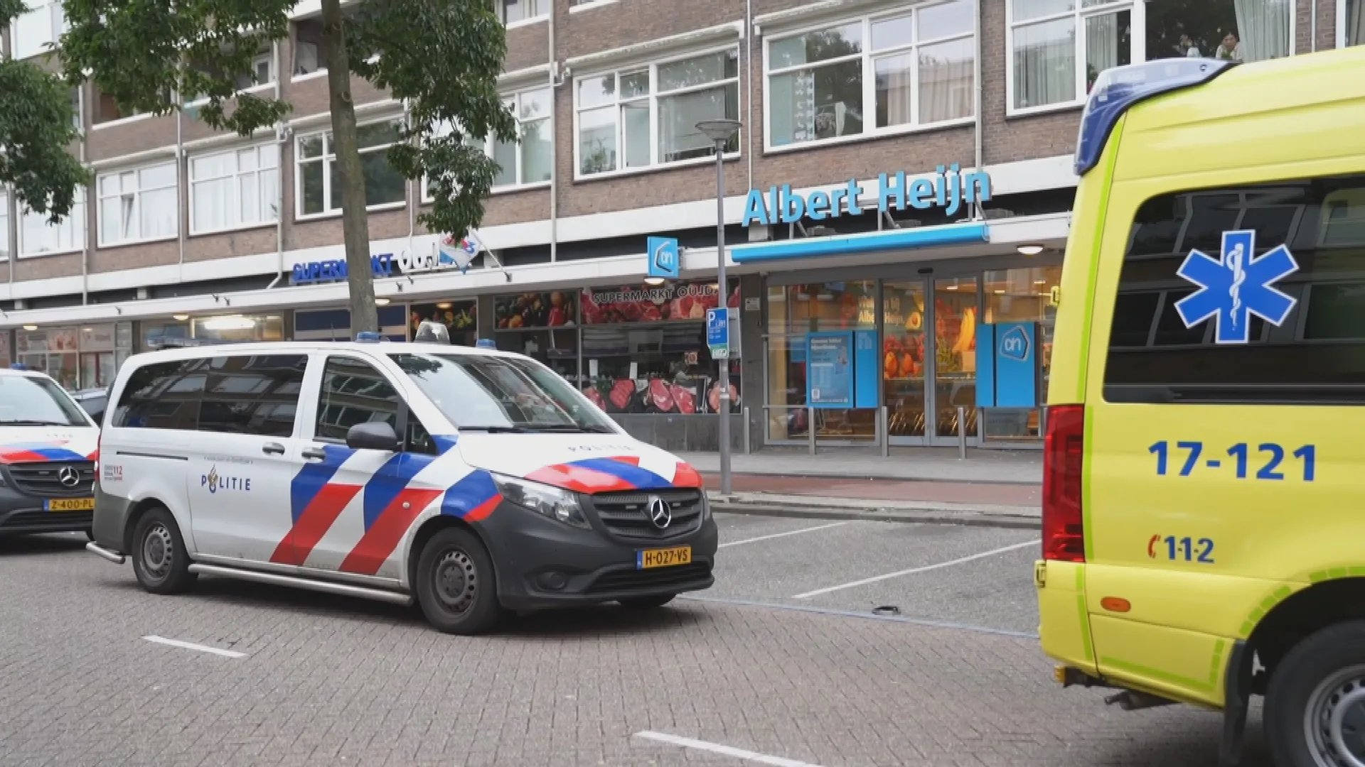 Supermarktmedewerker Rotterdam neergestoken, collega's houden verdachte vast