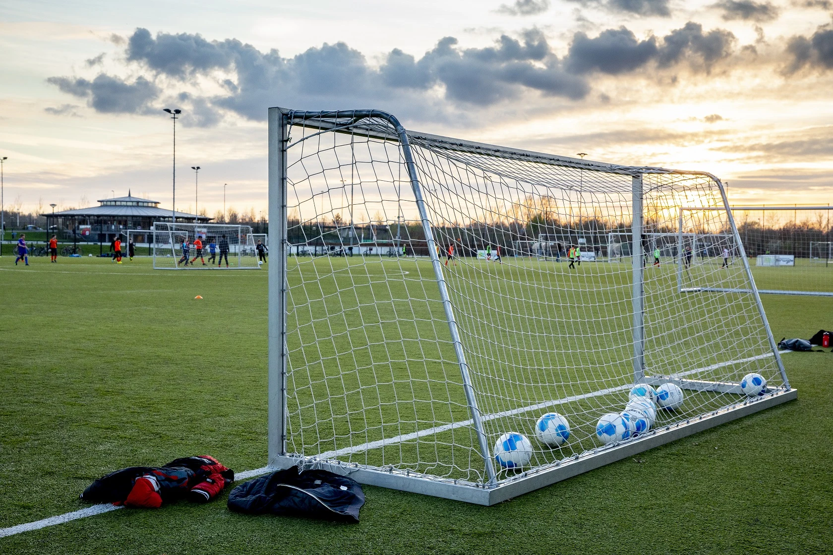 Voetbalclubs vragen collectief steun in open brief aan achterban