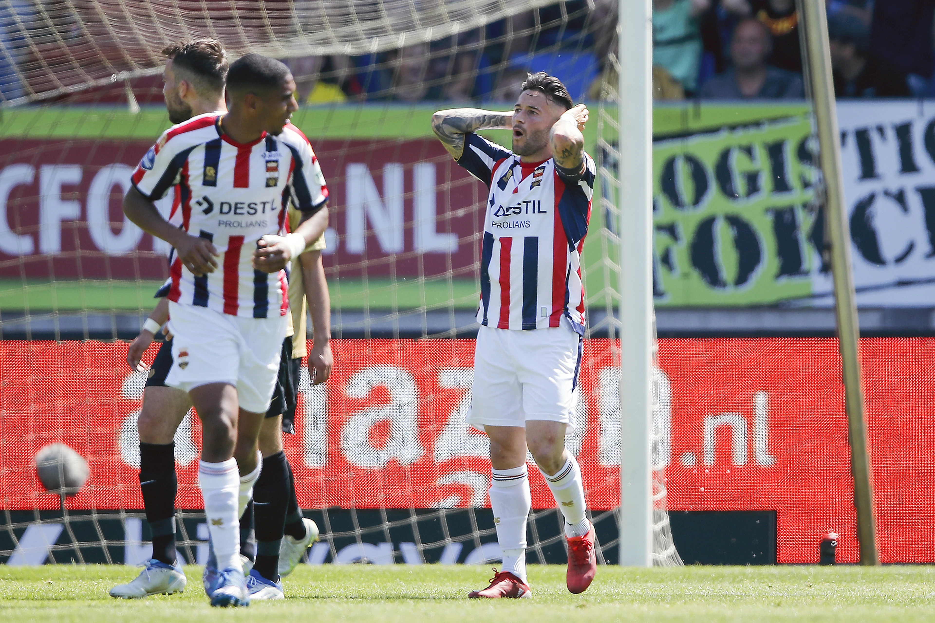 Willem II degradeert uit Eredivisie, Heracles moet play-offs in
