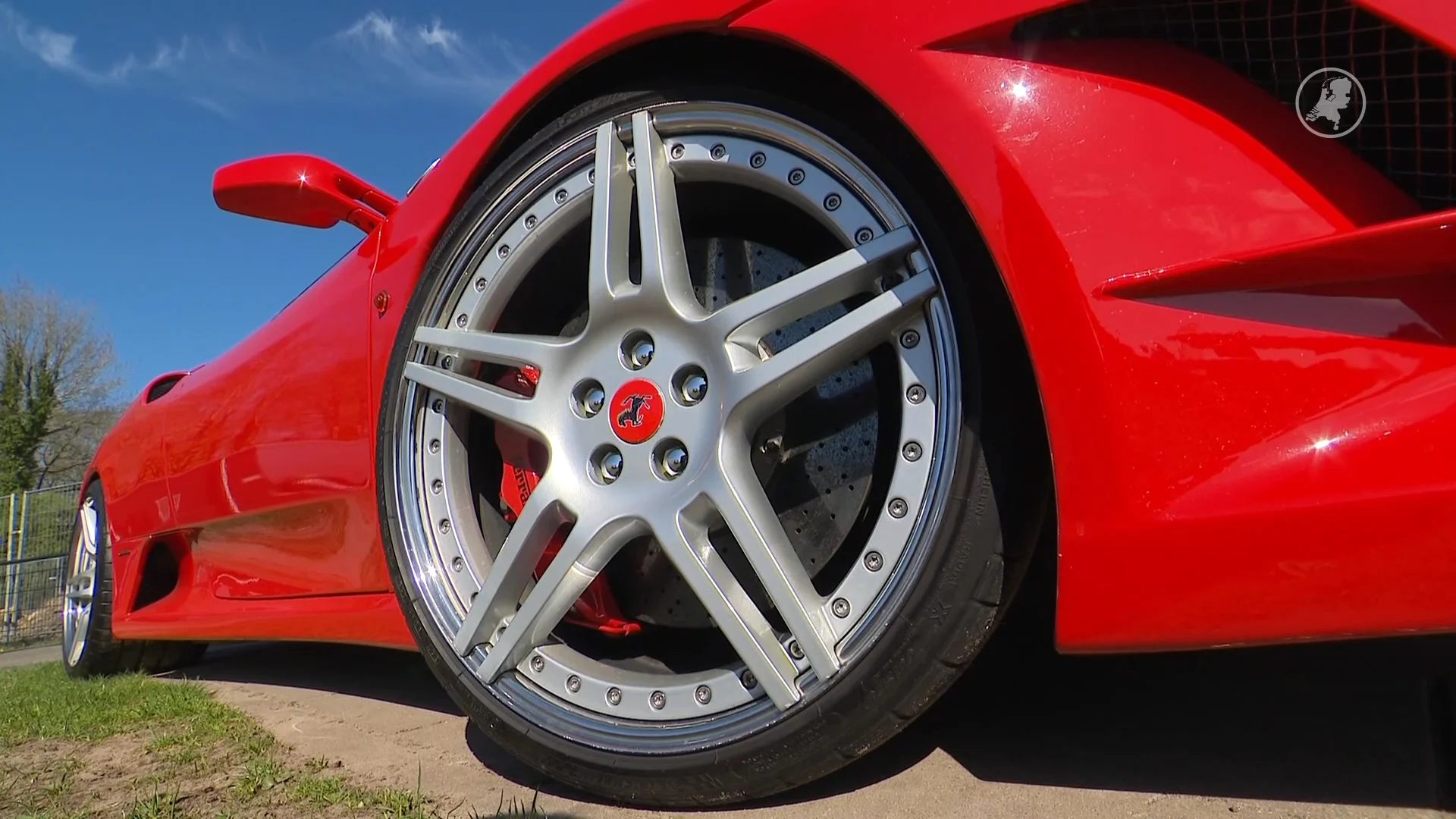 Deze voetbalclub verloot een Ferrari om nieuw clubhuis te kunnen bouwen