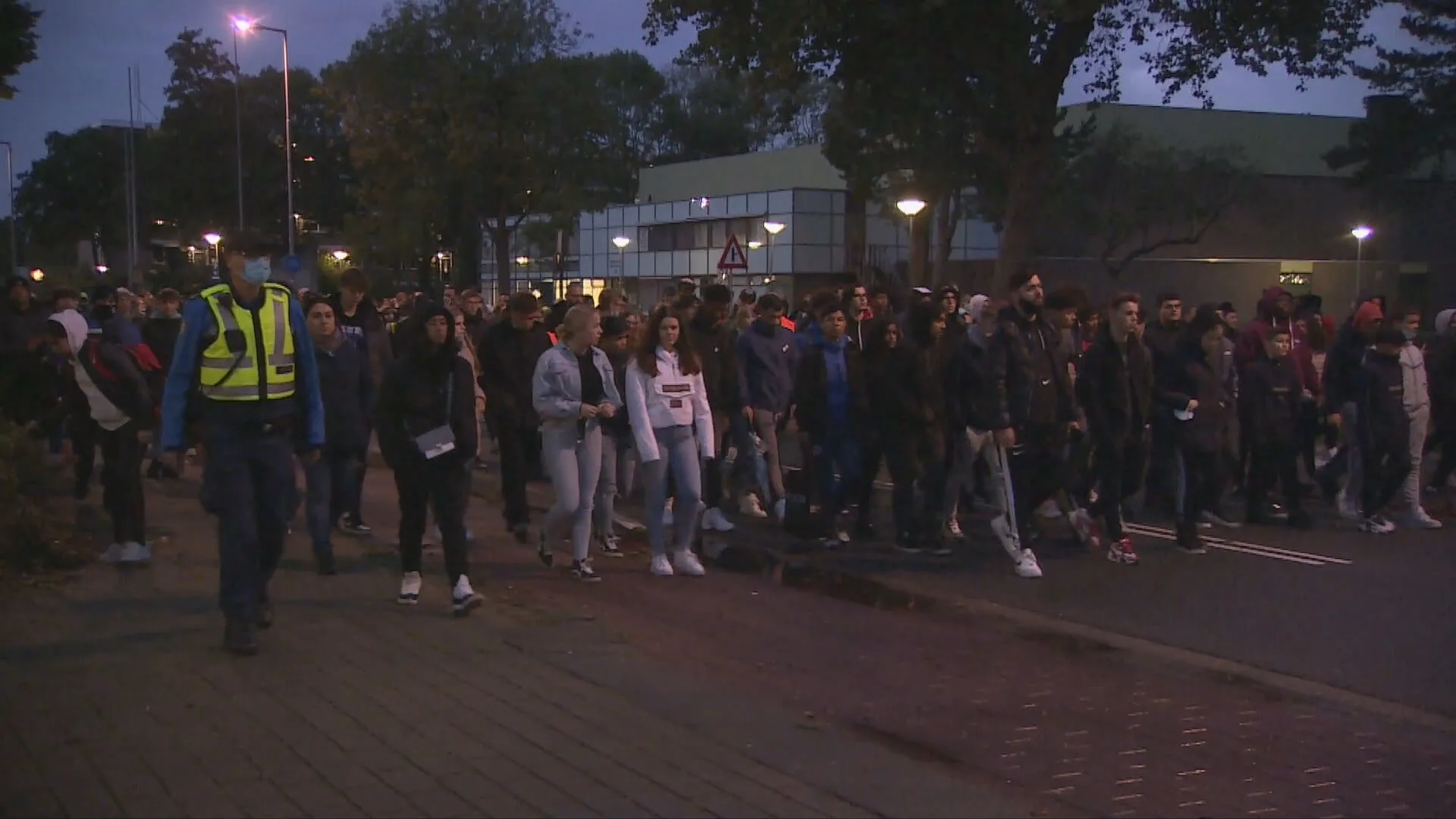 Stille tocht voor doodgestoken Mushuraldo (17): 'Hij was een hele lieve jongen'