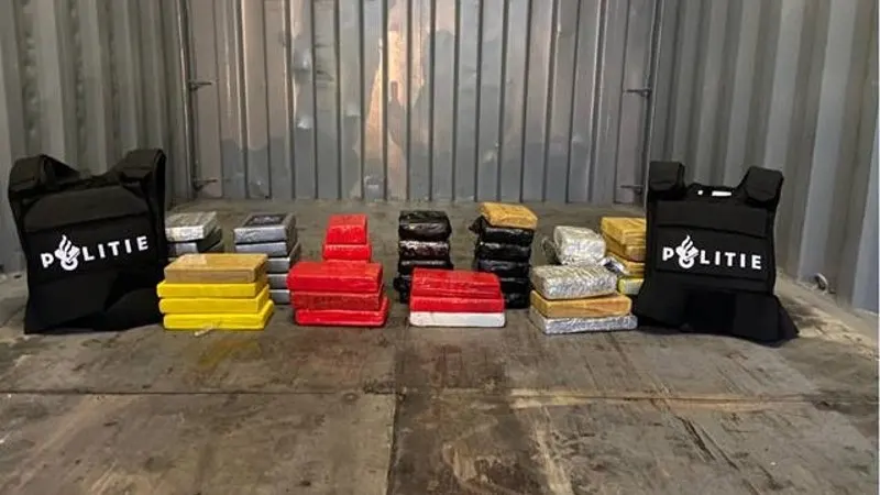 50 kilo cocaïne gevonden in container in Rotterdamse Botlekgebied