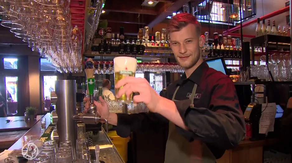 Proost! Utrechtse horeca mag weer even een biertje serveren