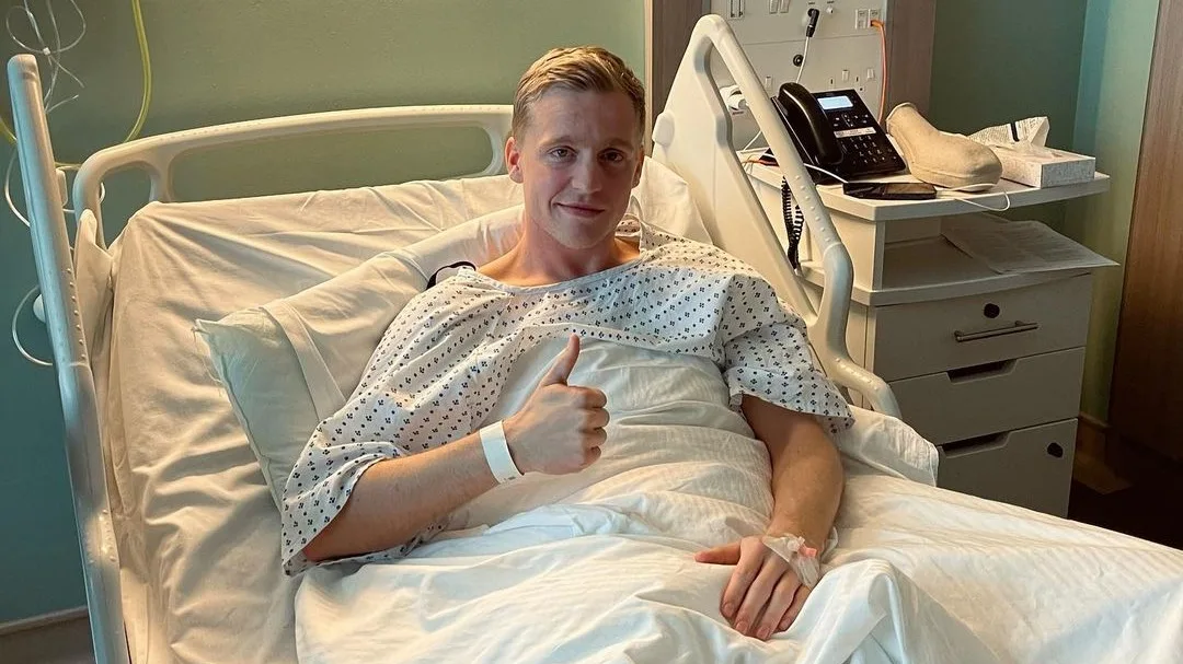 Einde seizoen voor geblesseerde Donny van de Beek