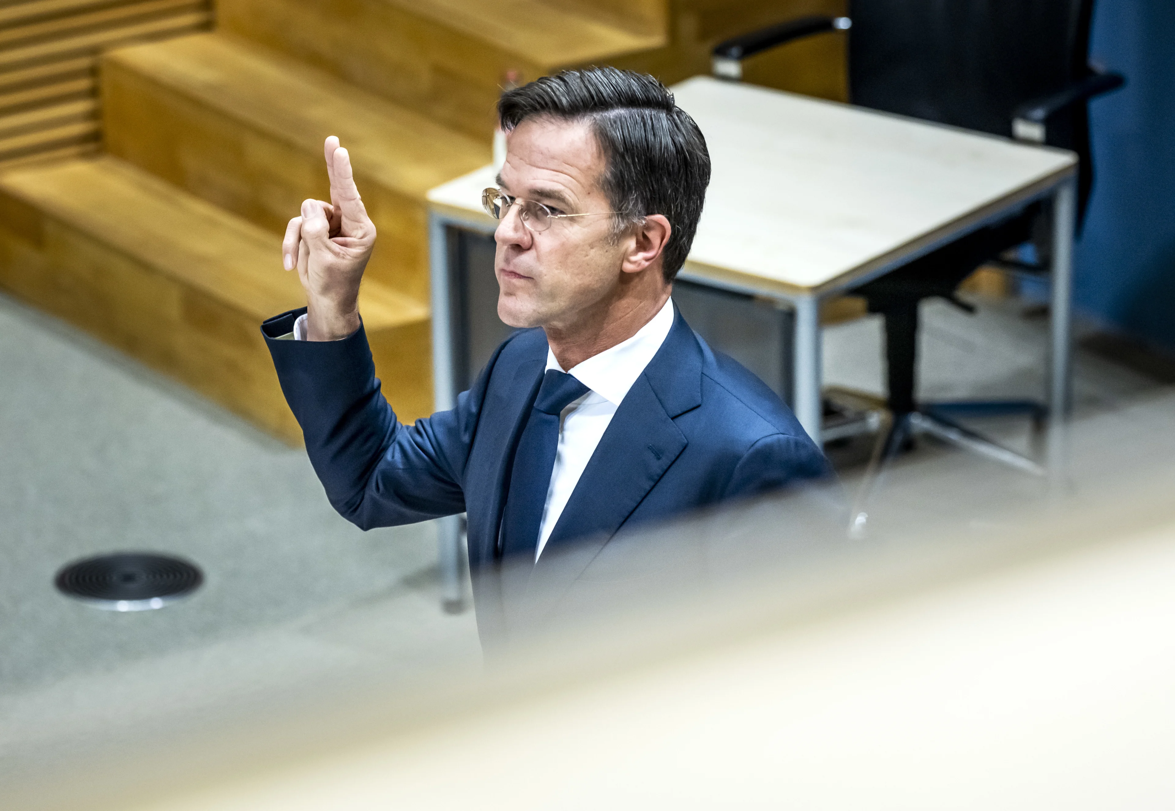 Tientallen slachtoffers in toeslagenaffaire doen aangifte tegen premier Rutte
