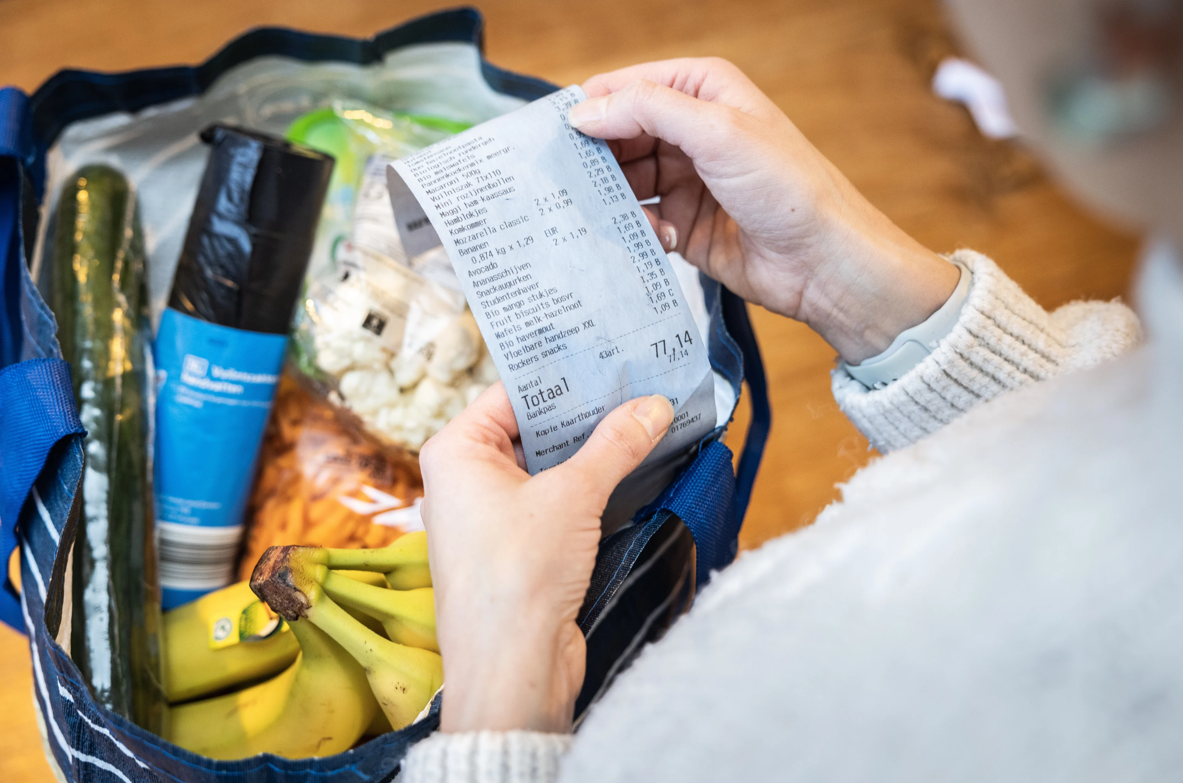Supermarktprijzen stijgen in Nederland harder dan omringende landen