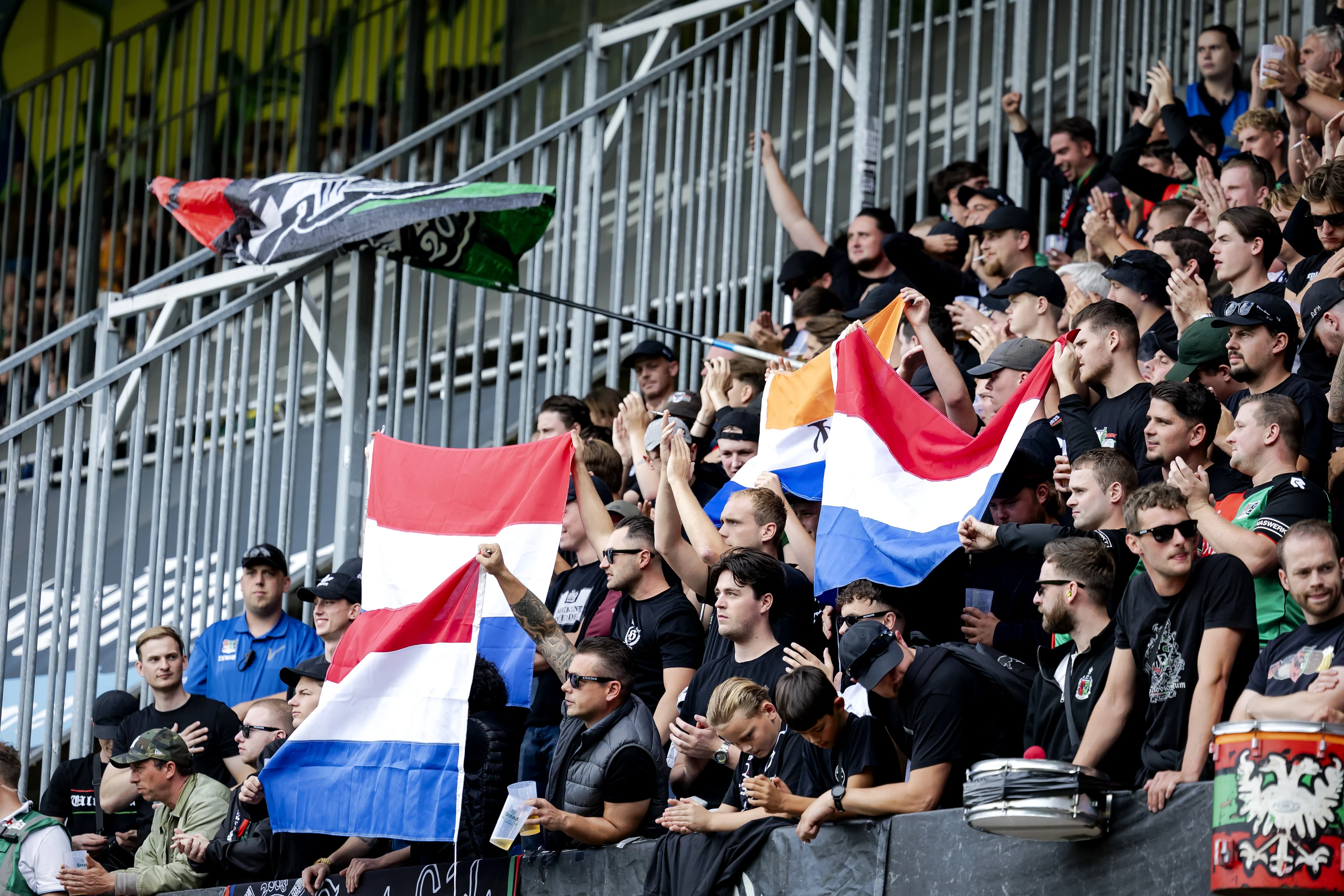 Cambuur wil geen Nederlandse vlaggen meer in stadion om 'politieke lading'