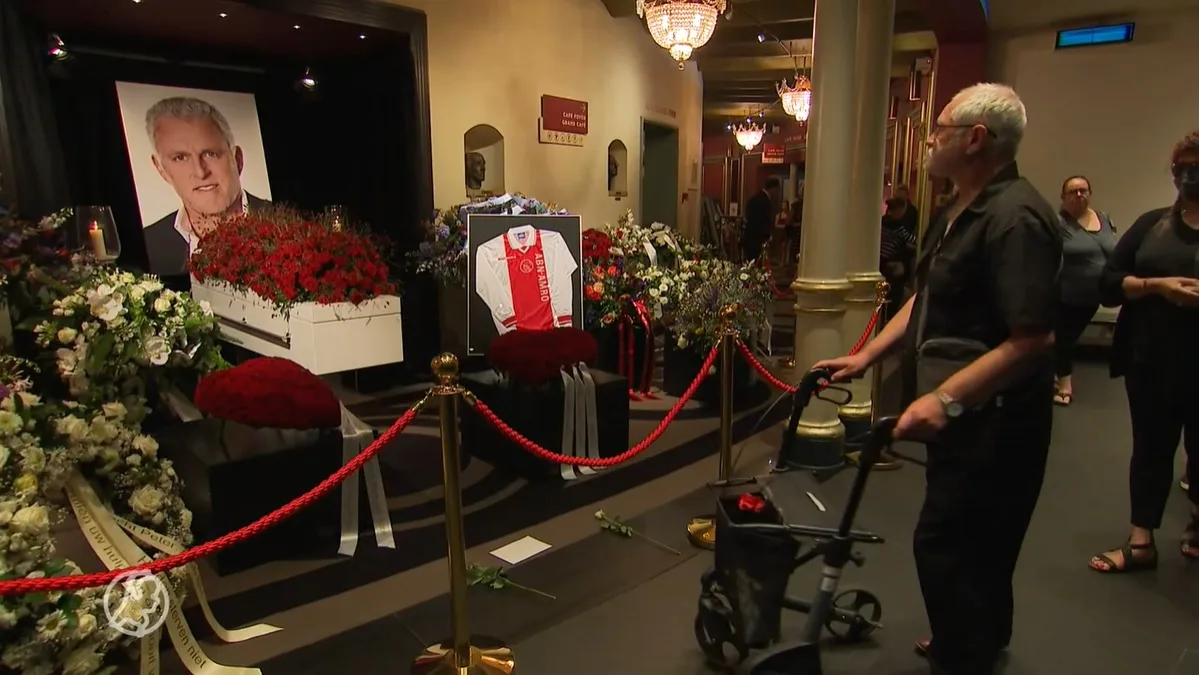 Bijzonder eerbetoon: 7.500 mensen brachten laatste groet aan Peter R. de Vries