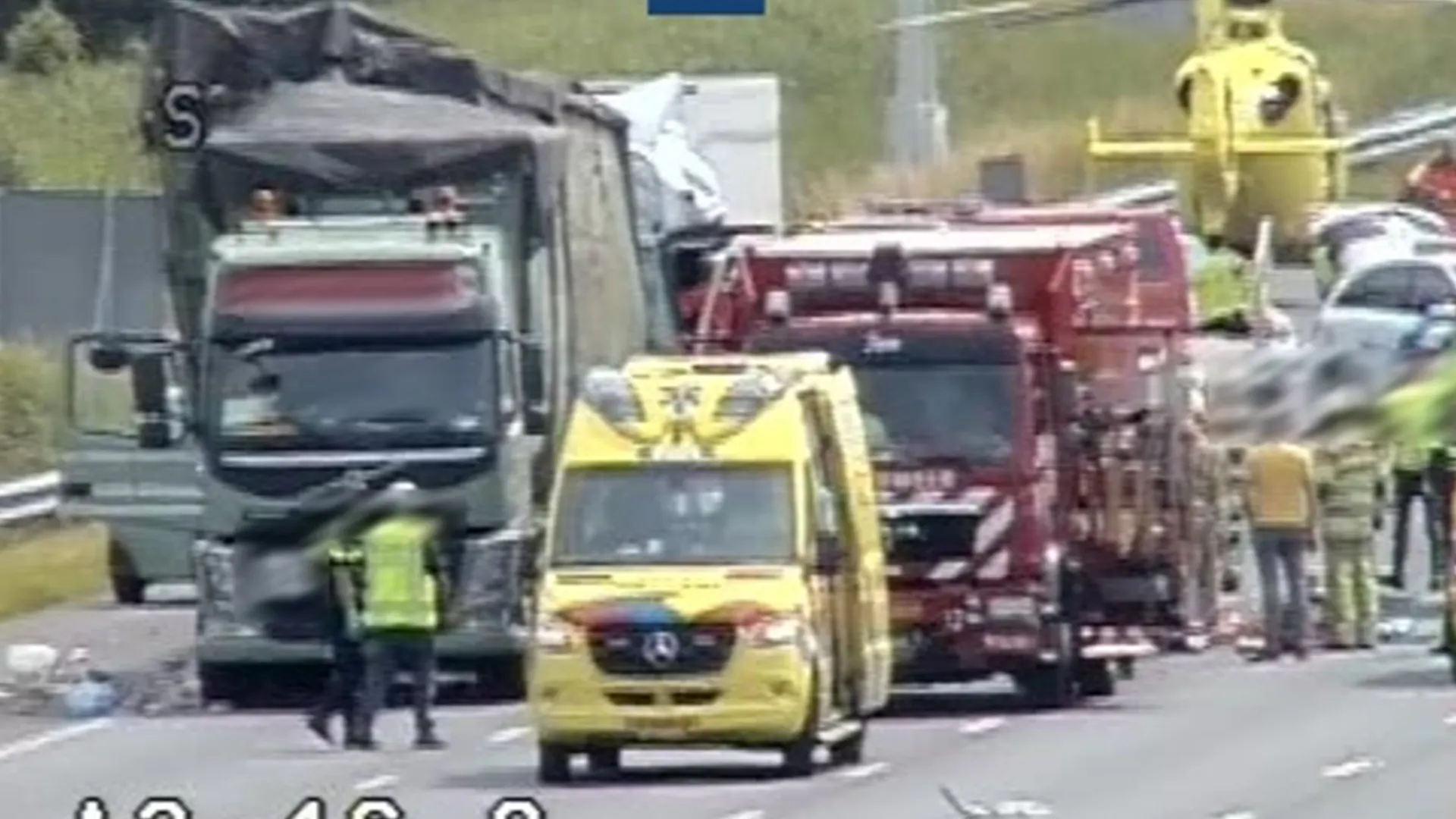 Eendjes steken de weg over op A2 bij Breukelen: twee gewonden