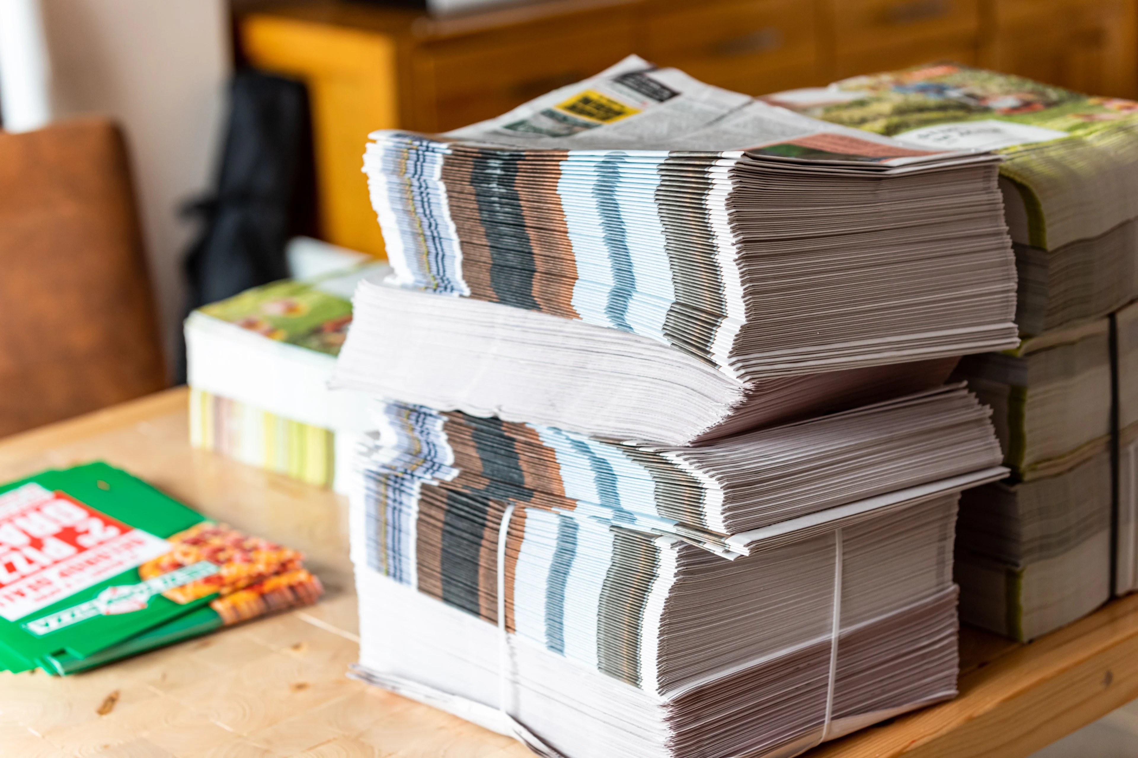 Krantenbezorger (74) met mes bedreigd en beroofd van auto