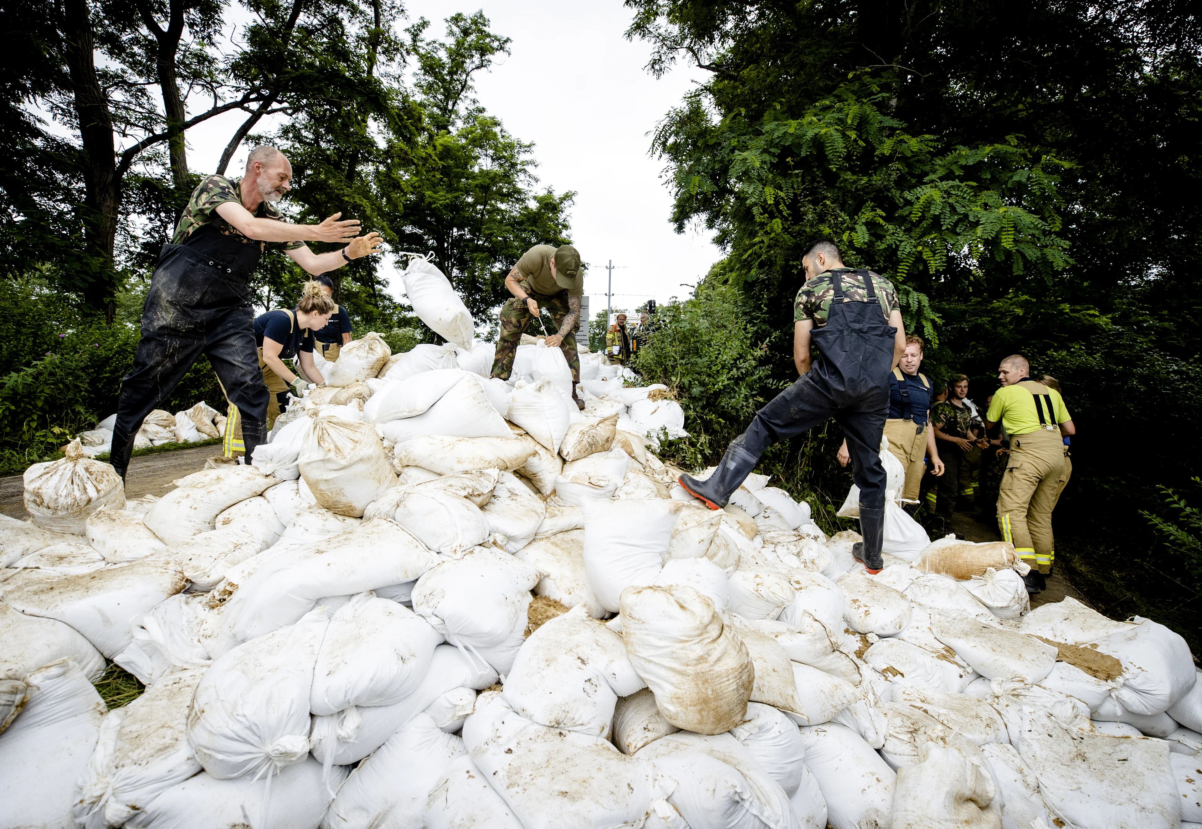 Geëvacueerde bewoners Meerssen mogen weer naar huis: gevaar geweken