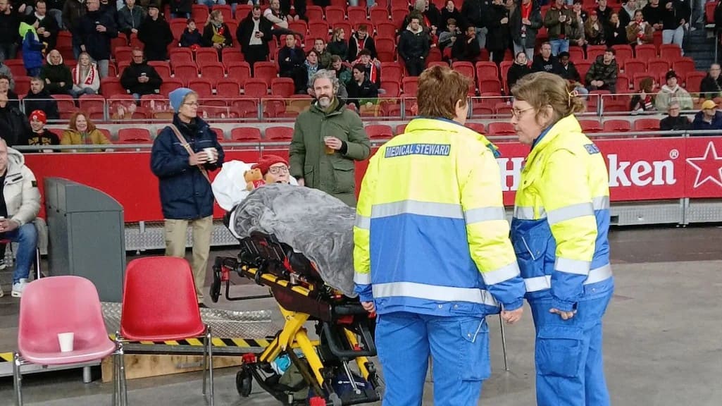 Inhaalwedstrijd Ajax komt te laat voor zieke fan: 'Wens gaat nooit meer in vervulling'