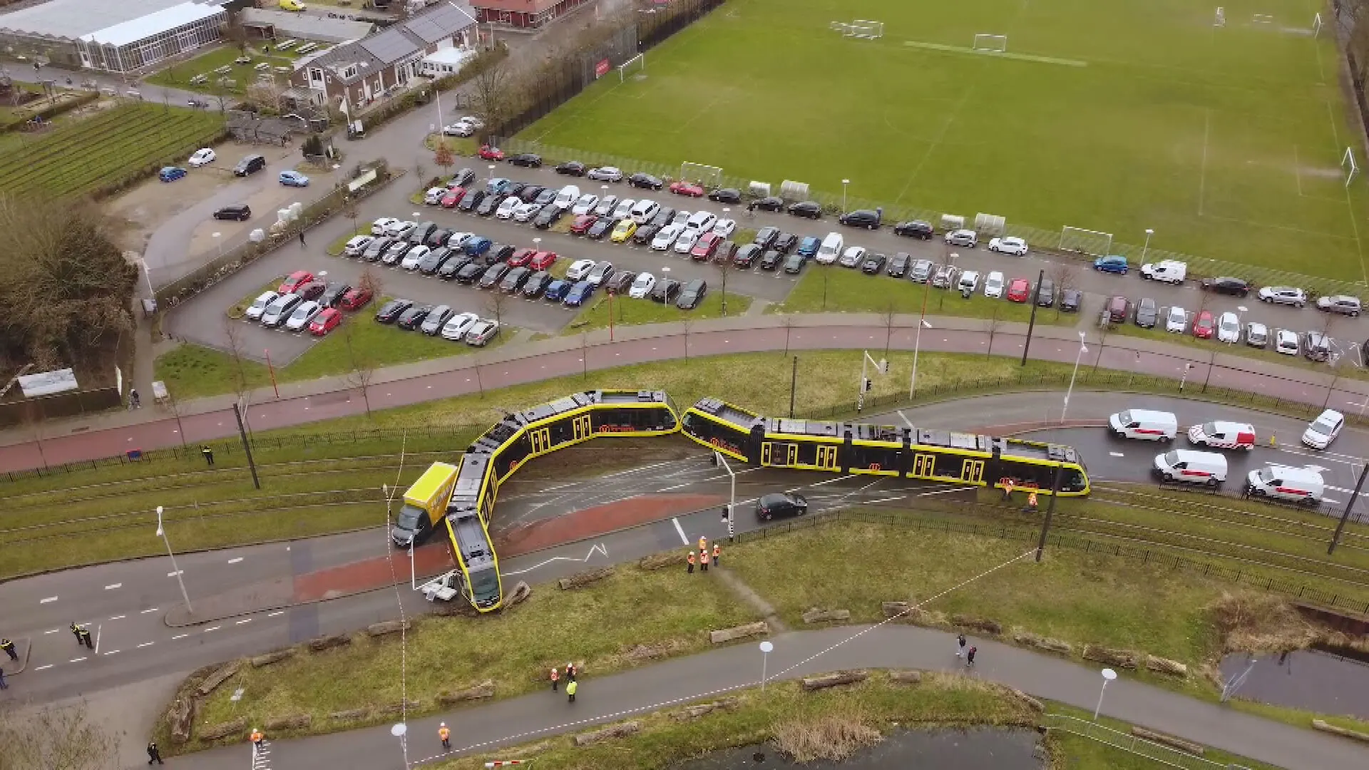 Bestuurder Jumbo-bus die tramongeluk Utrecht veroorzaakte mogelijk onder invloed