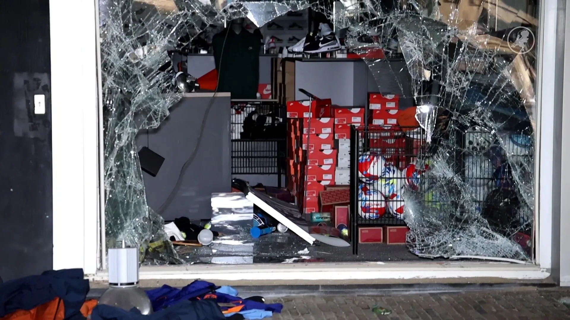 Ramkraak zorgt voor flinke schade aan sportwinkel