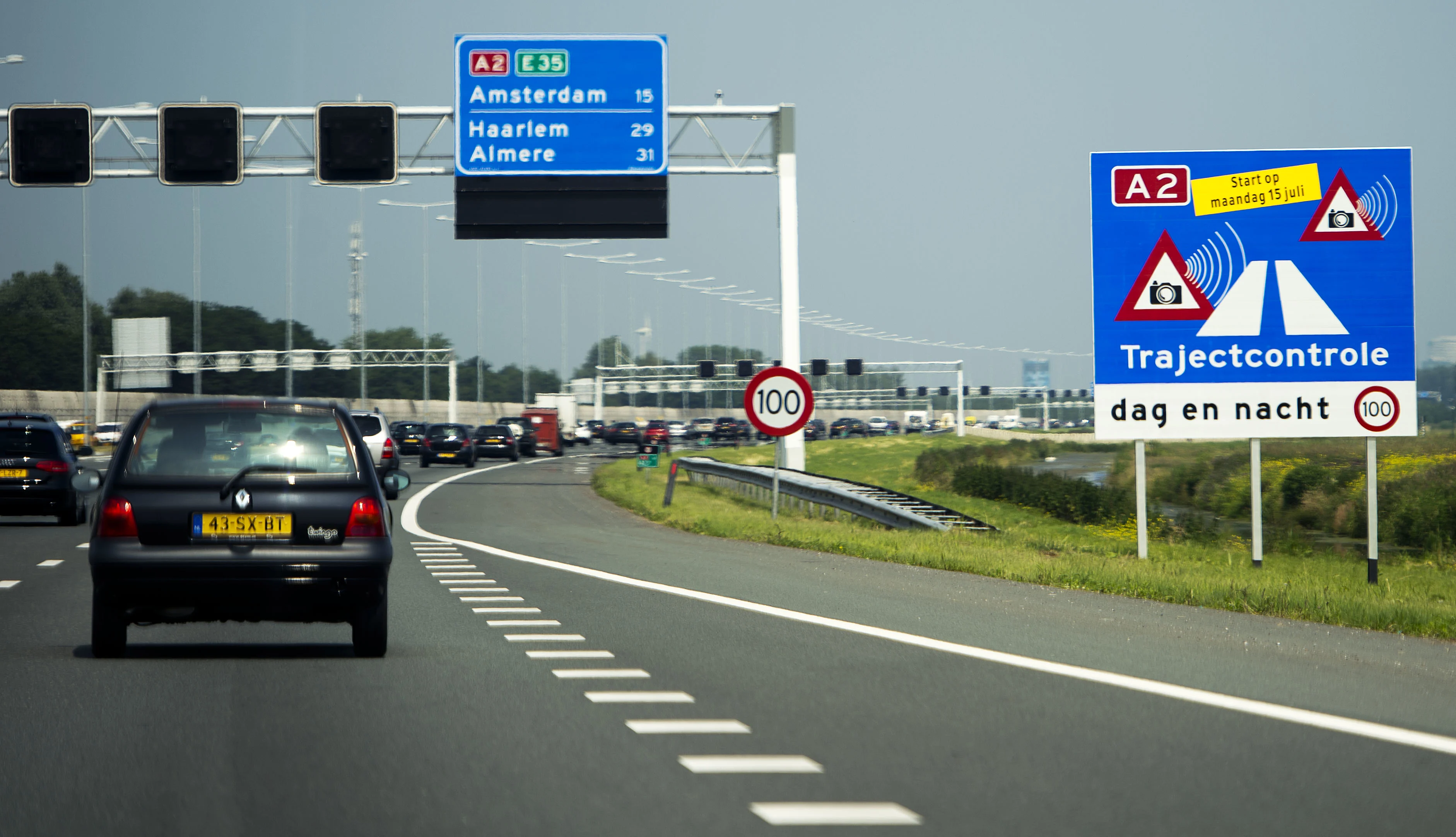 'Politie staat kansloos tegenover al die automobilisten met Flitsmeister'