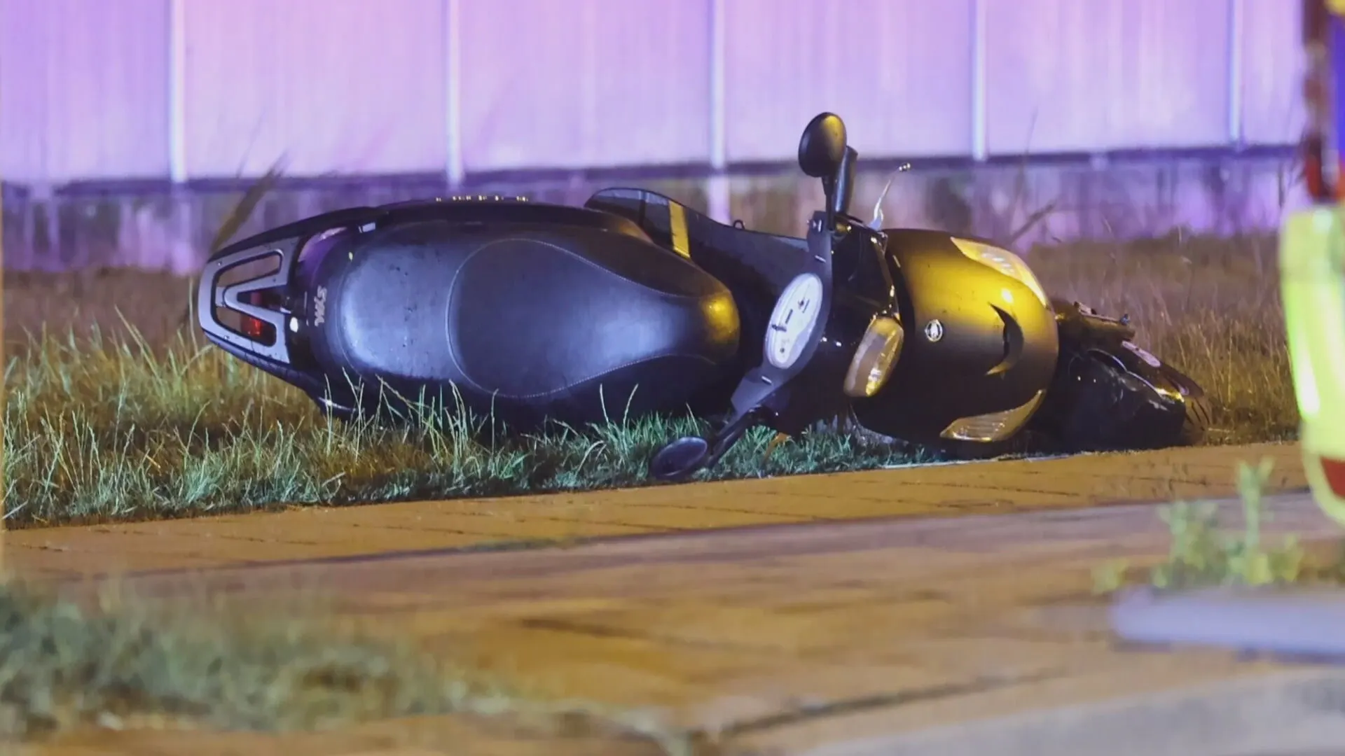 Janet (51) doodgereden door vluchtende automobilist, zus verscheurd door onbegrip