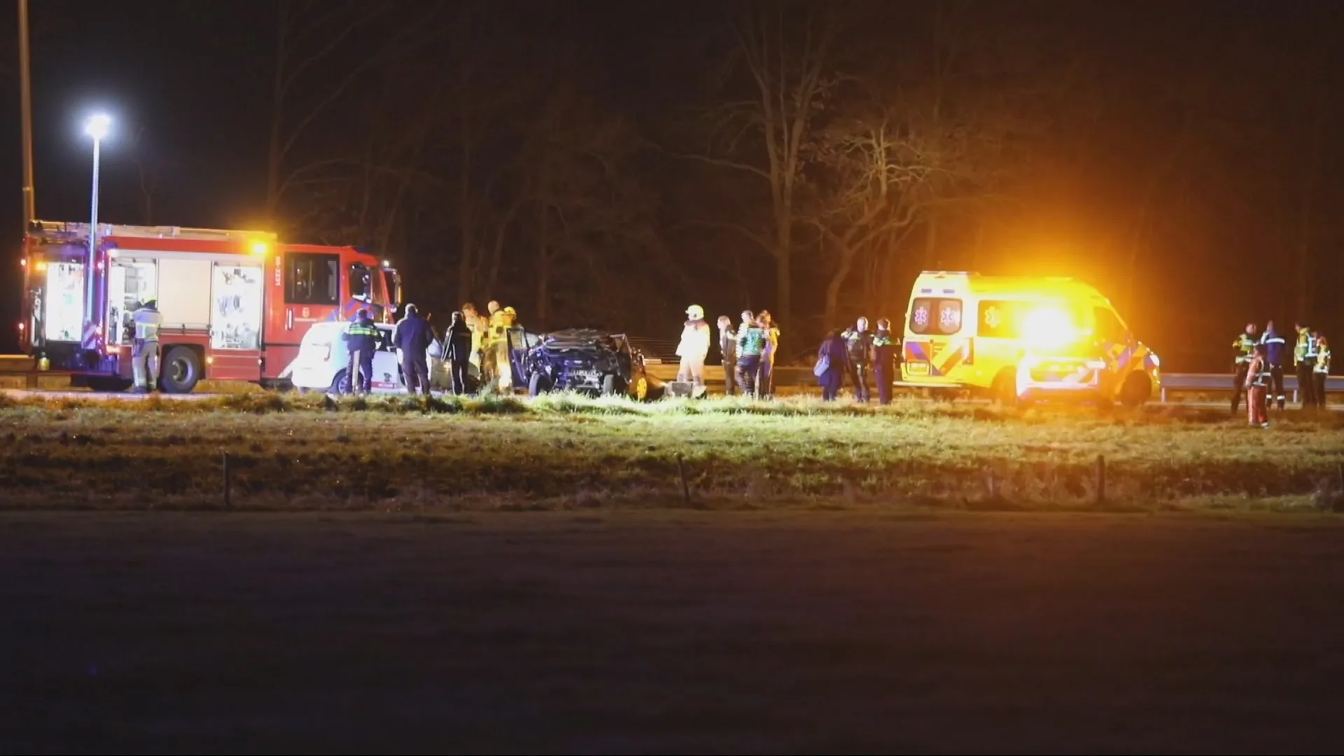 Dode door ongeval in file op A50 bij Vaassen