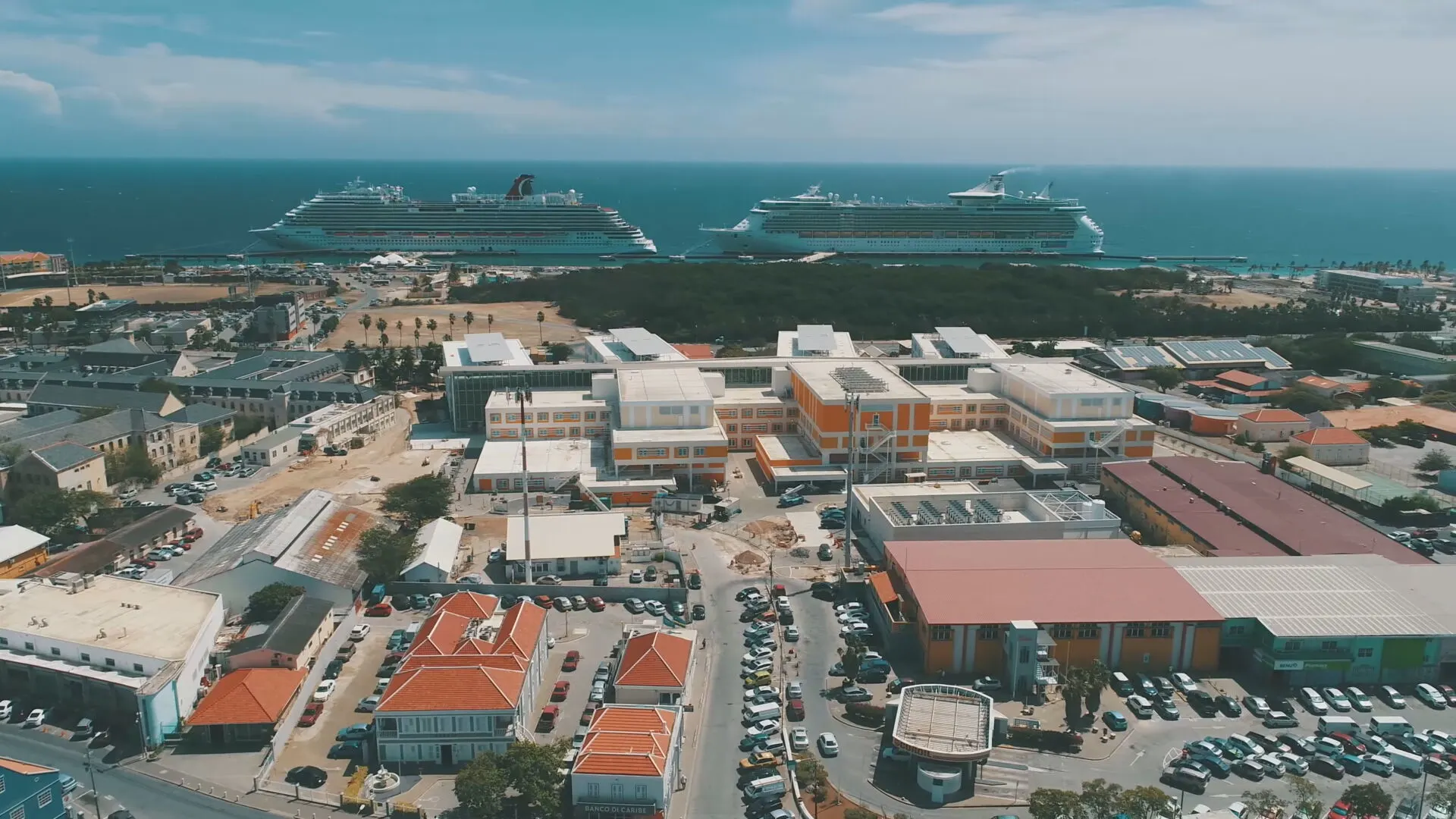 Verpleegster Ansie vliegt naar Curaçao om te helpen: 'Het wordt hard werken'