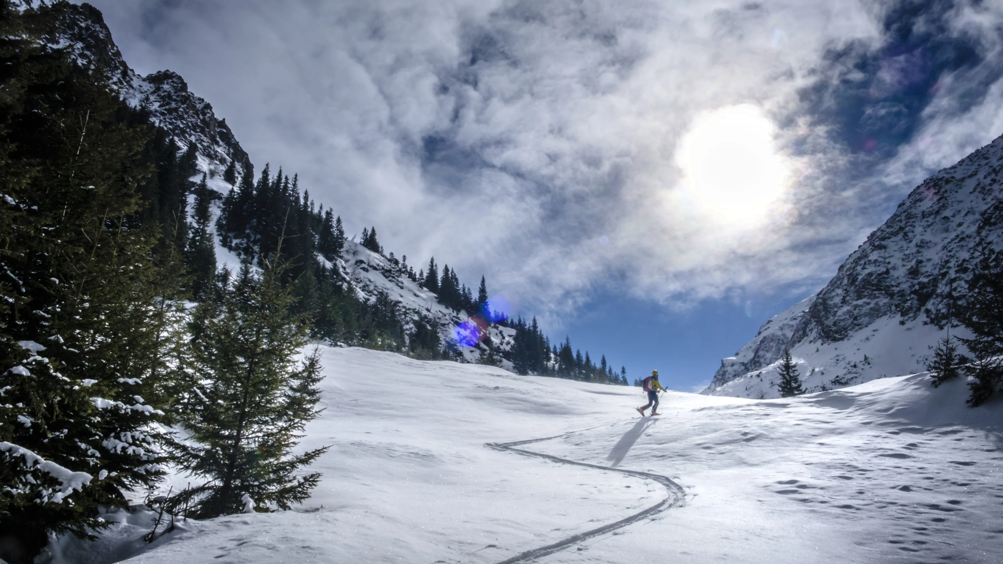 Nederlandse wandelaars in nood gered van Roemeense bergwand