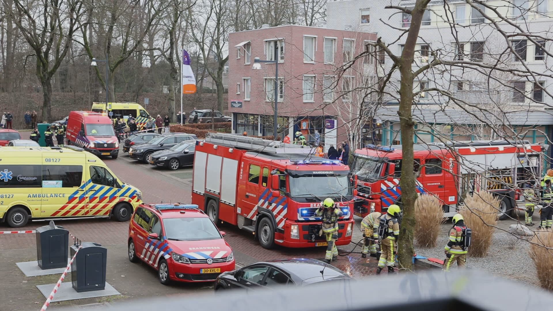Dode bij brand in bejaardentehuis Zaltbommel, andere bewoners geëvacueerd