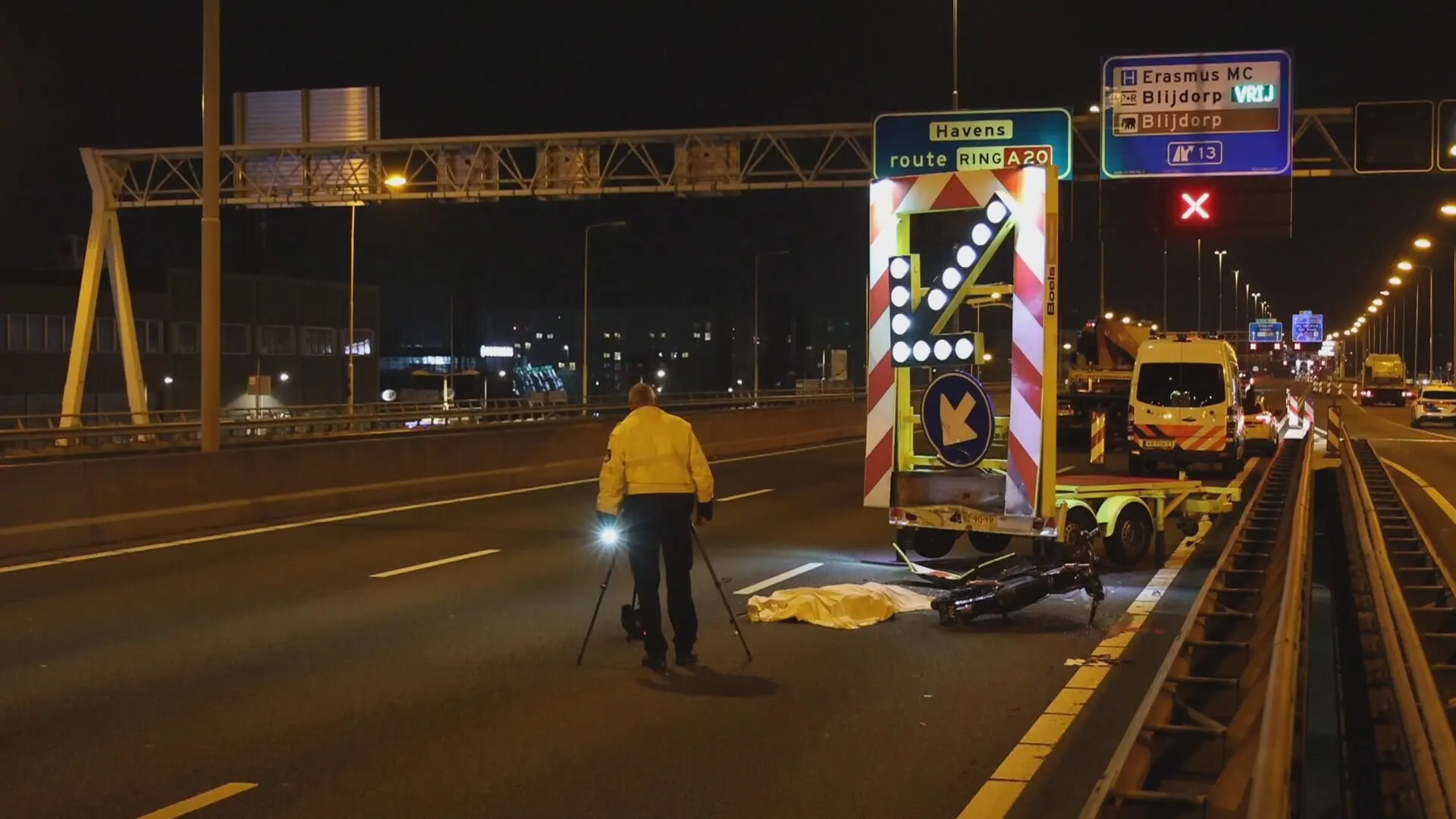Motorrijder overleden na ongeluk op A20 bij Rotterdam