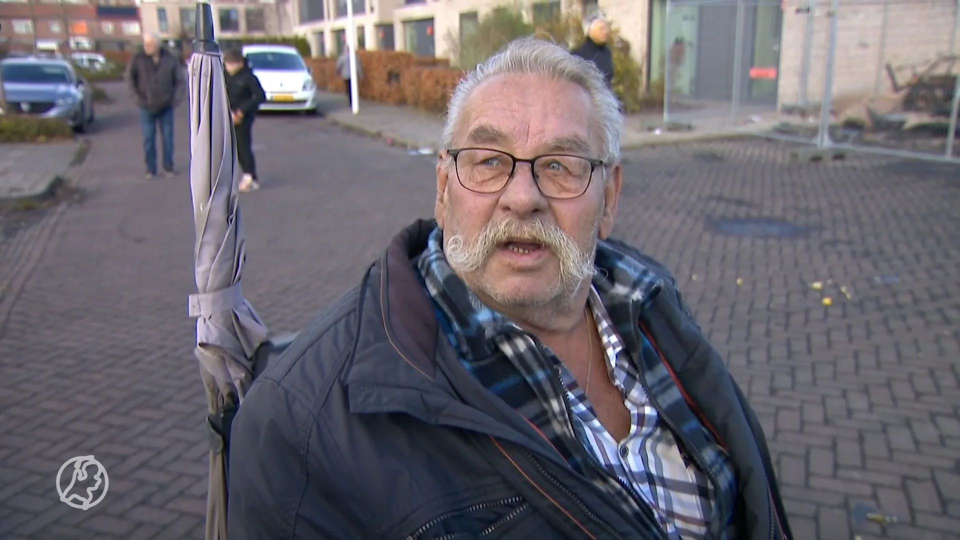 Verslagenheid bij eigenaren uitgebrande garageboxen Wolvega: 'Wel een traantje gelaten'