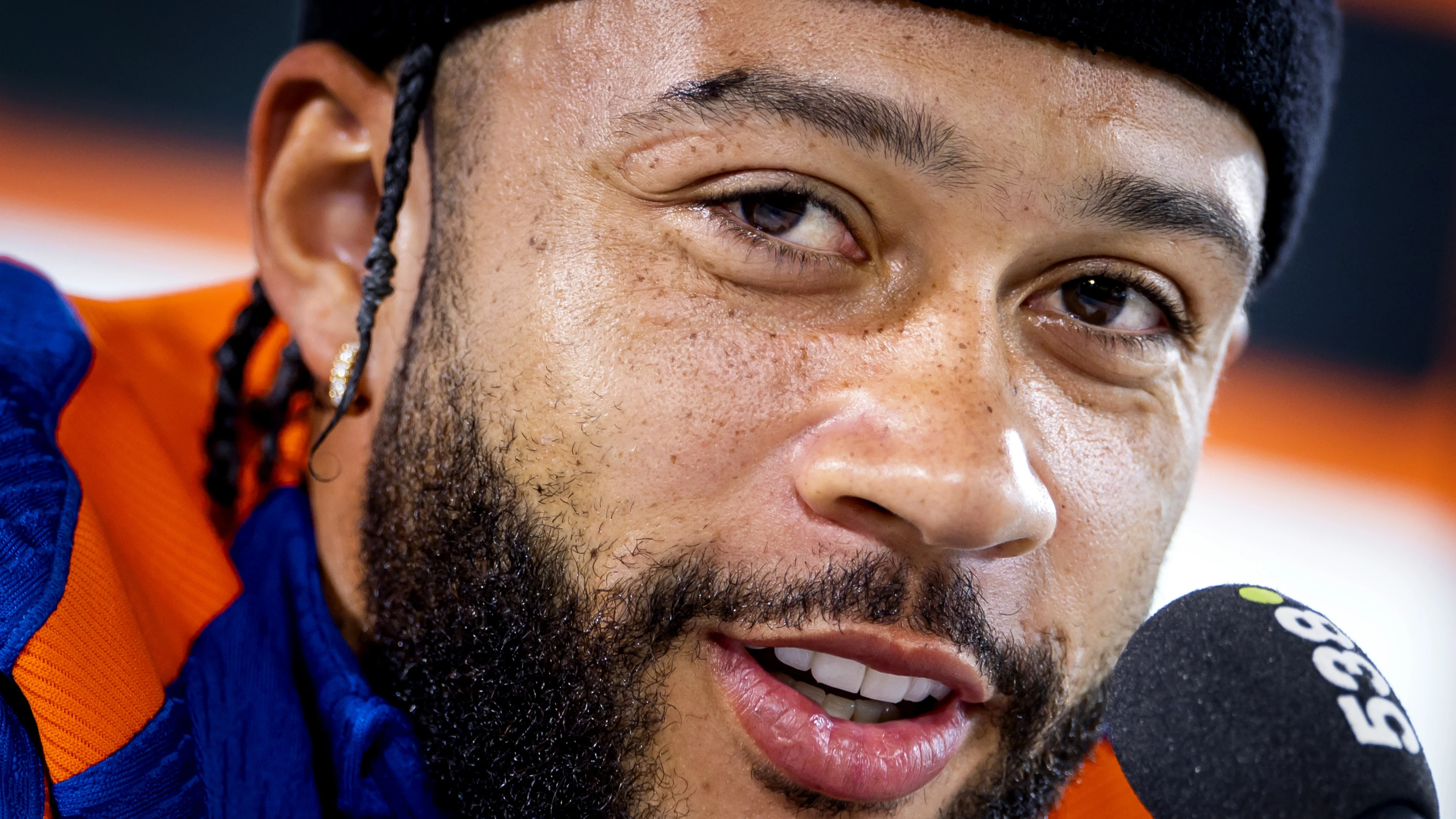 Memphis Depay maakt wonderschone eerste treffer voor Corinthians