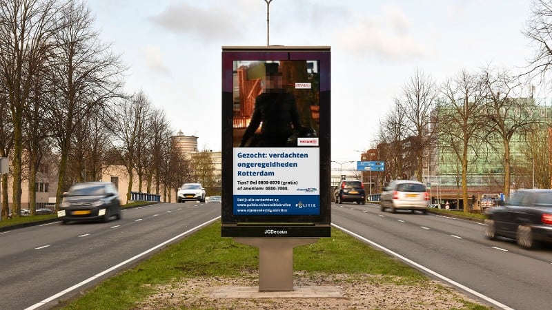 Rotterdamse politie gaat daders avondklokrellen op schermen laten zien