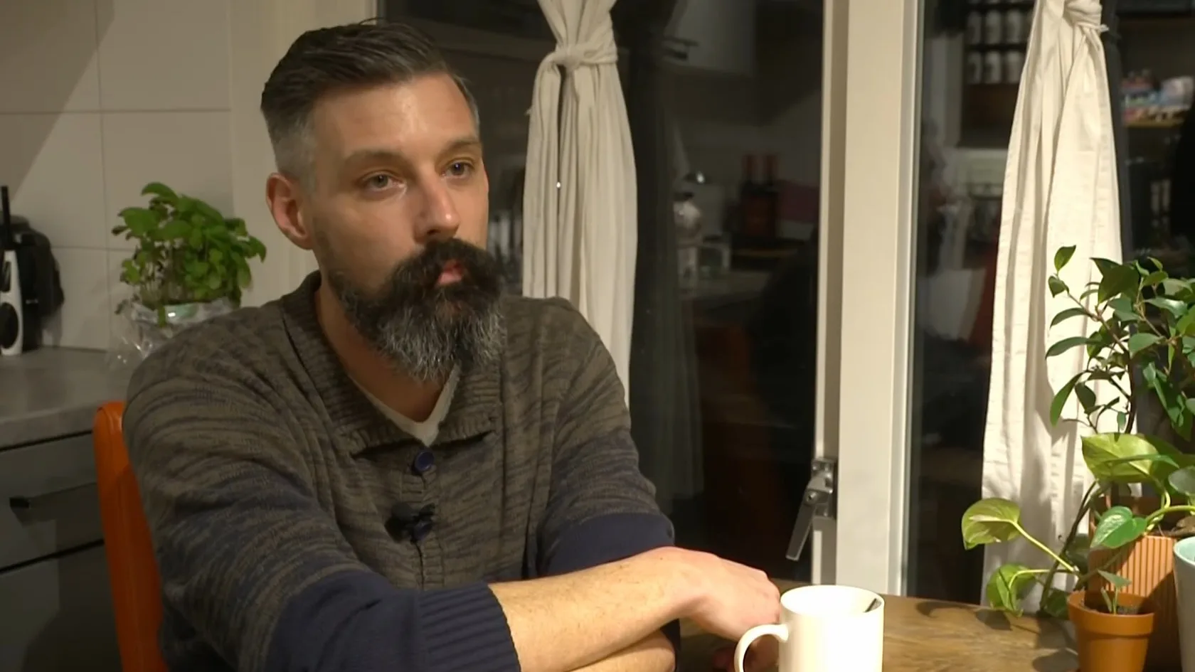 Na verongelukken Anne-Roos (10) maakt vader op indrukwekkende wijze punt