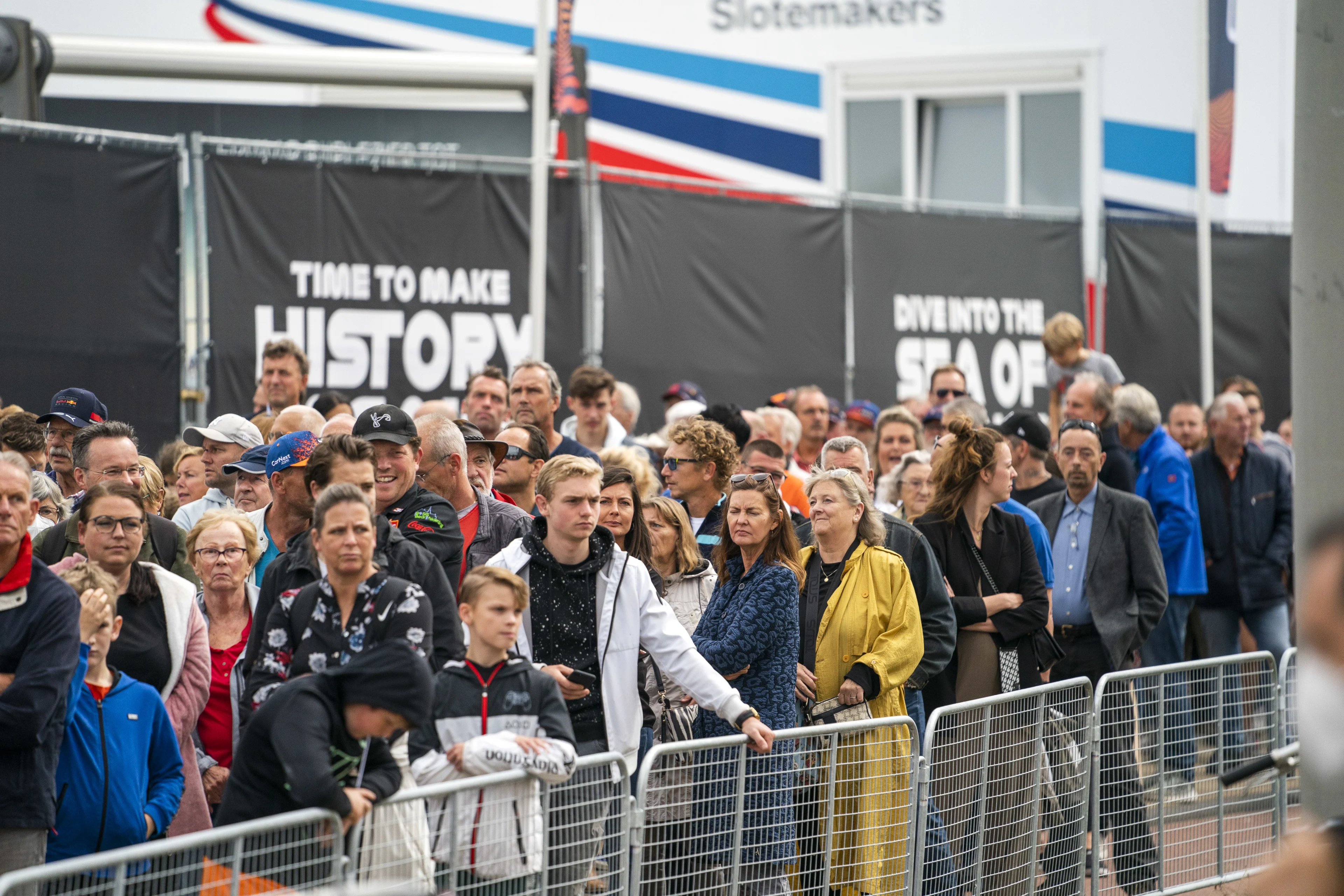 Artsen delen 'OORbehoedsmiddelen' uit aan bezoekers Grand Prix Zandvoort