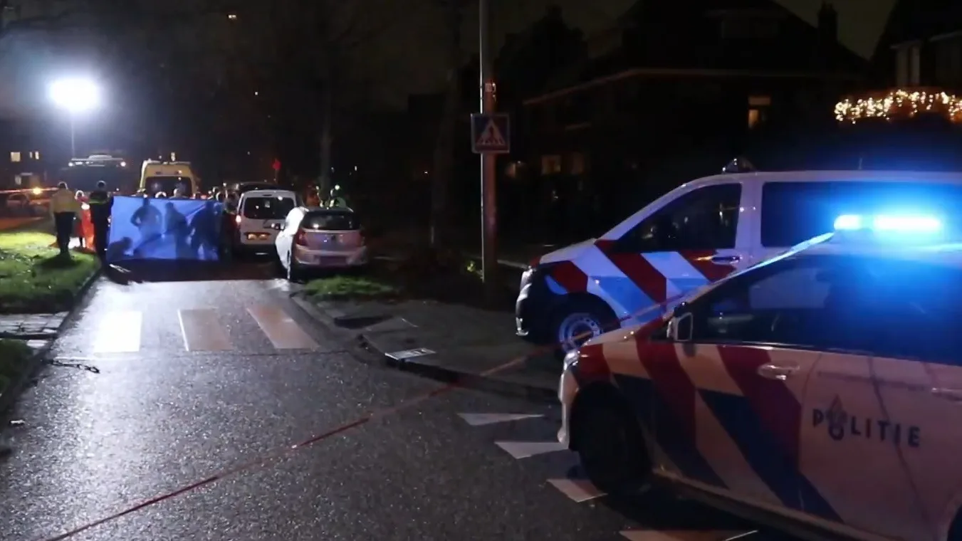 Voetganger overleden na aanrijding bij zebrapad Schiedam