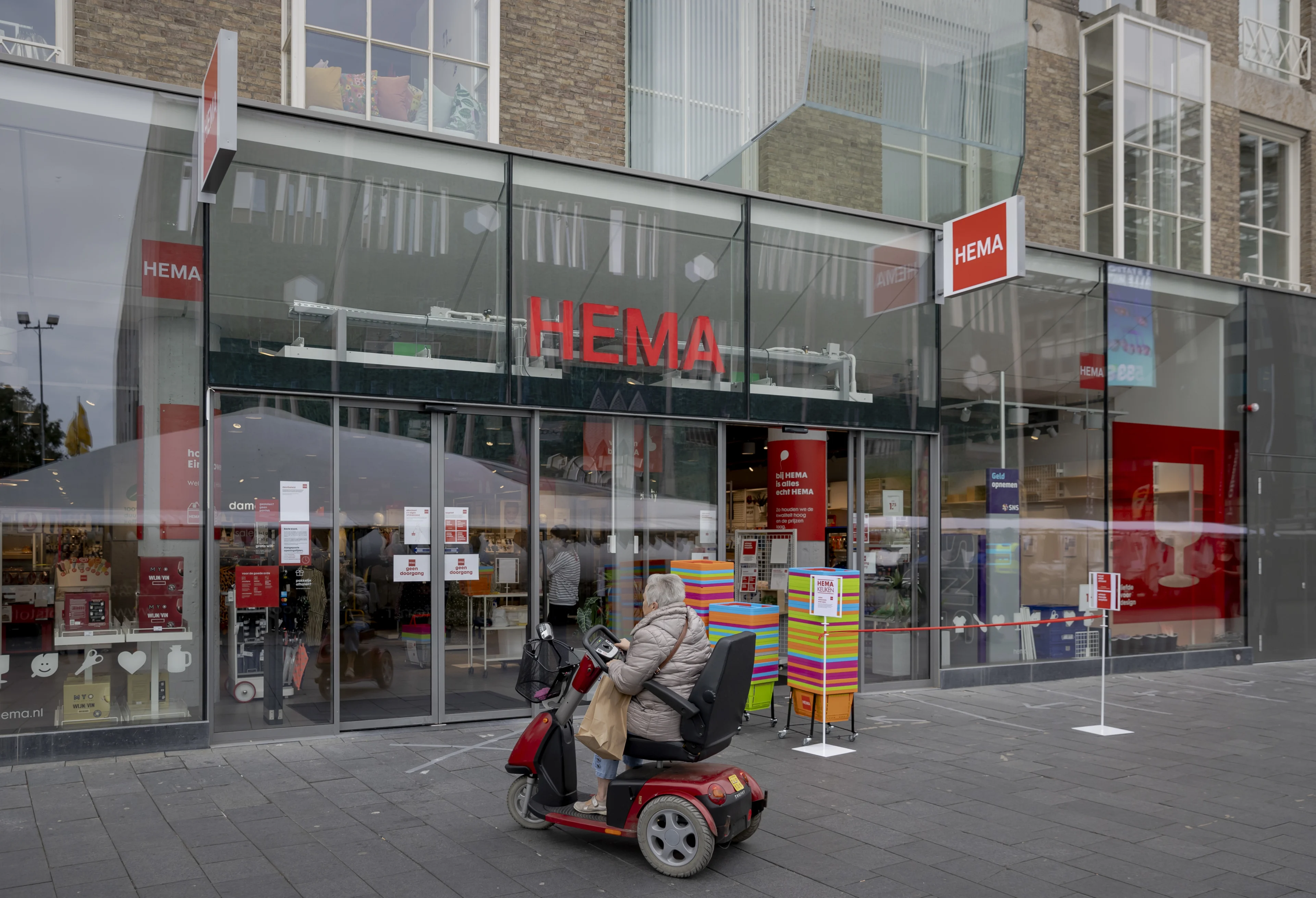 HEMA lijkt gered: winkelketen sluit akkoord over verlaging schulden