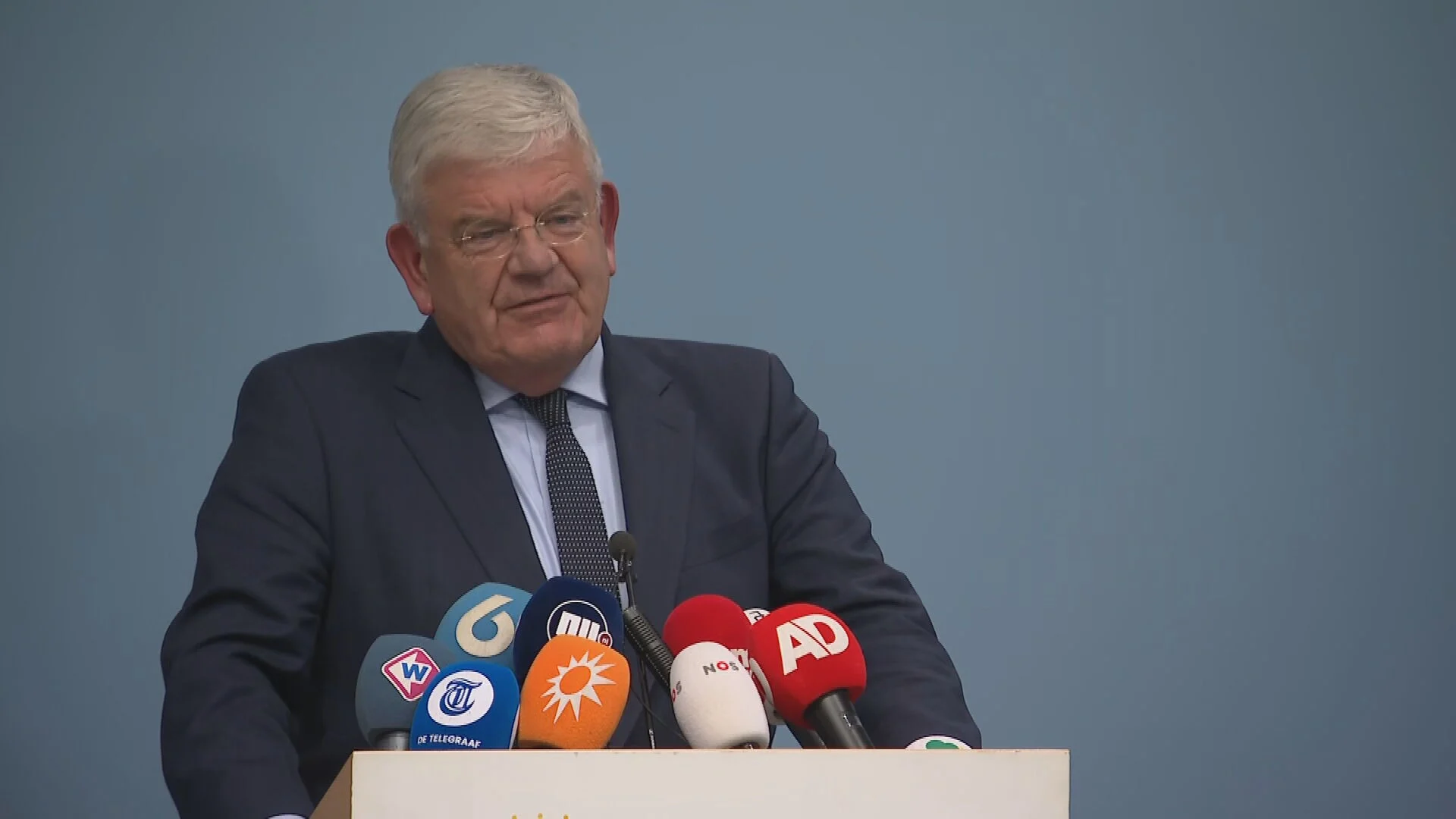 Onbekend aantal slachtoffers onder puin: 'Houden rekening met zwartste scenario'